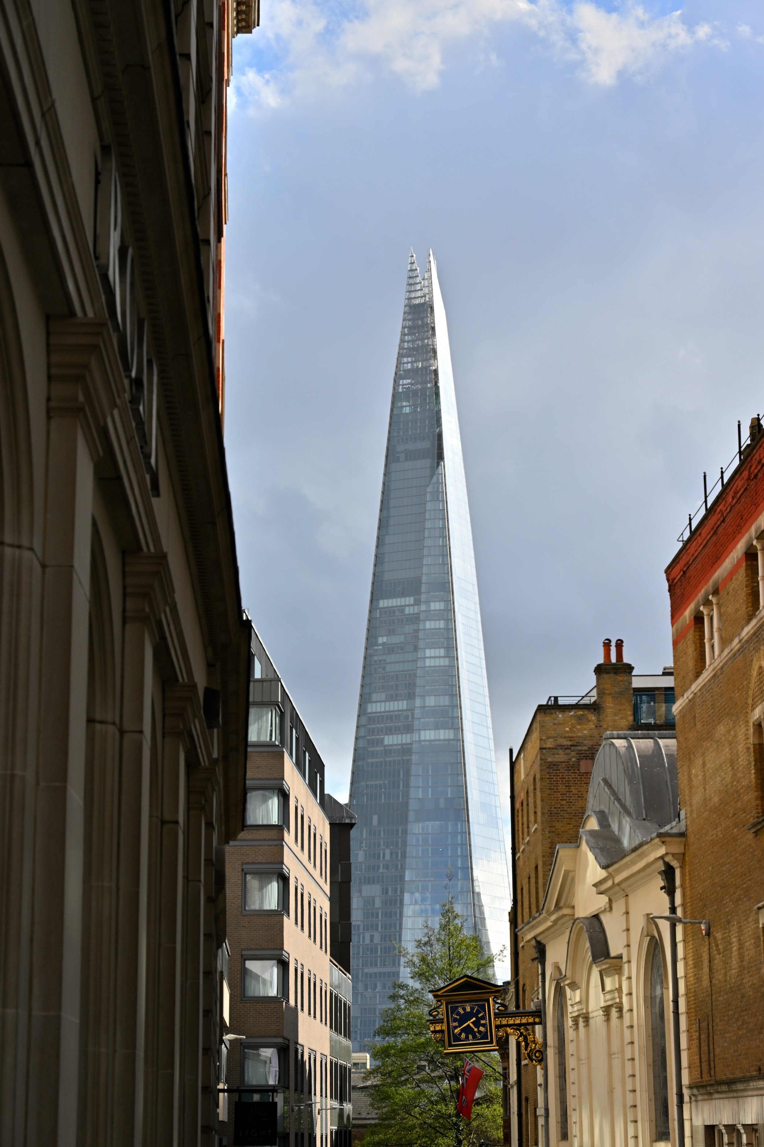 Shard from street level_8718_2807a.JPG