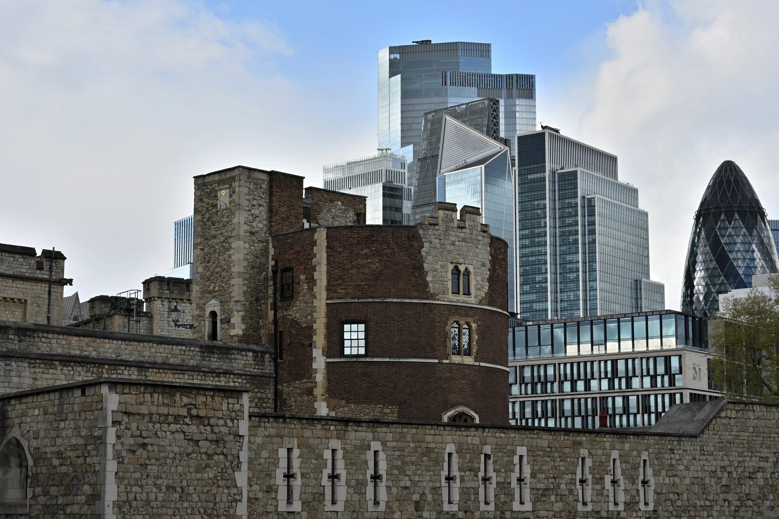 Curtain walls_2795a.JPG