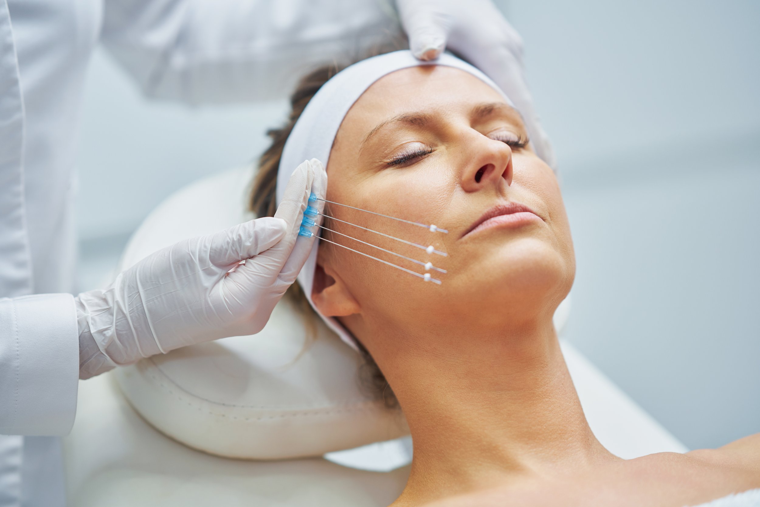 scene-medical-cosmetology-treatments-botulinum-injection 3.jpg