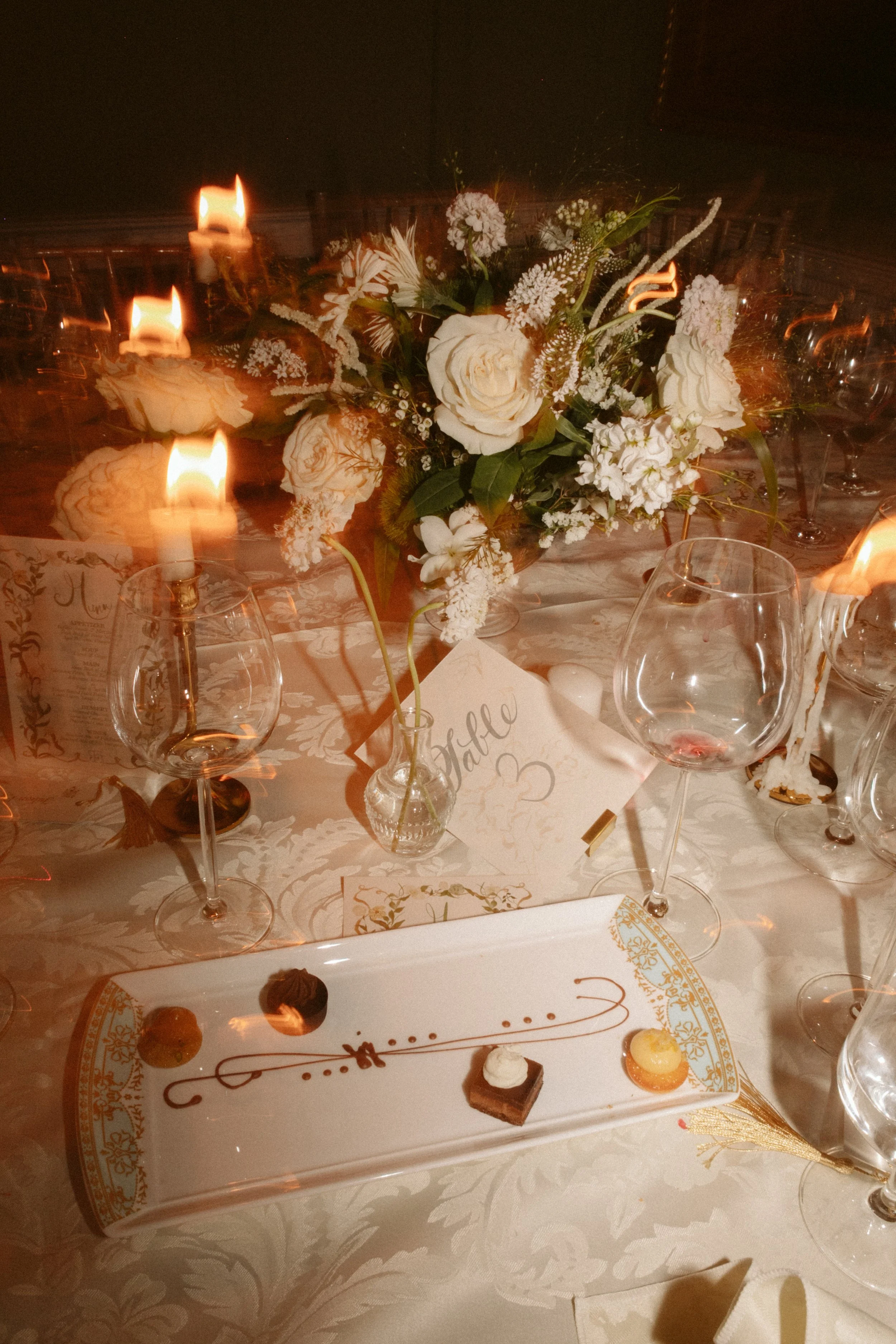 20240618_DOSMASENLAMESA_EJ_DUBLIN614 copy.jpg