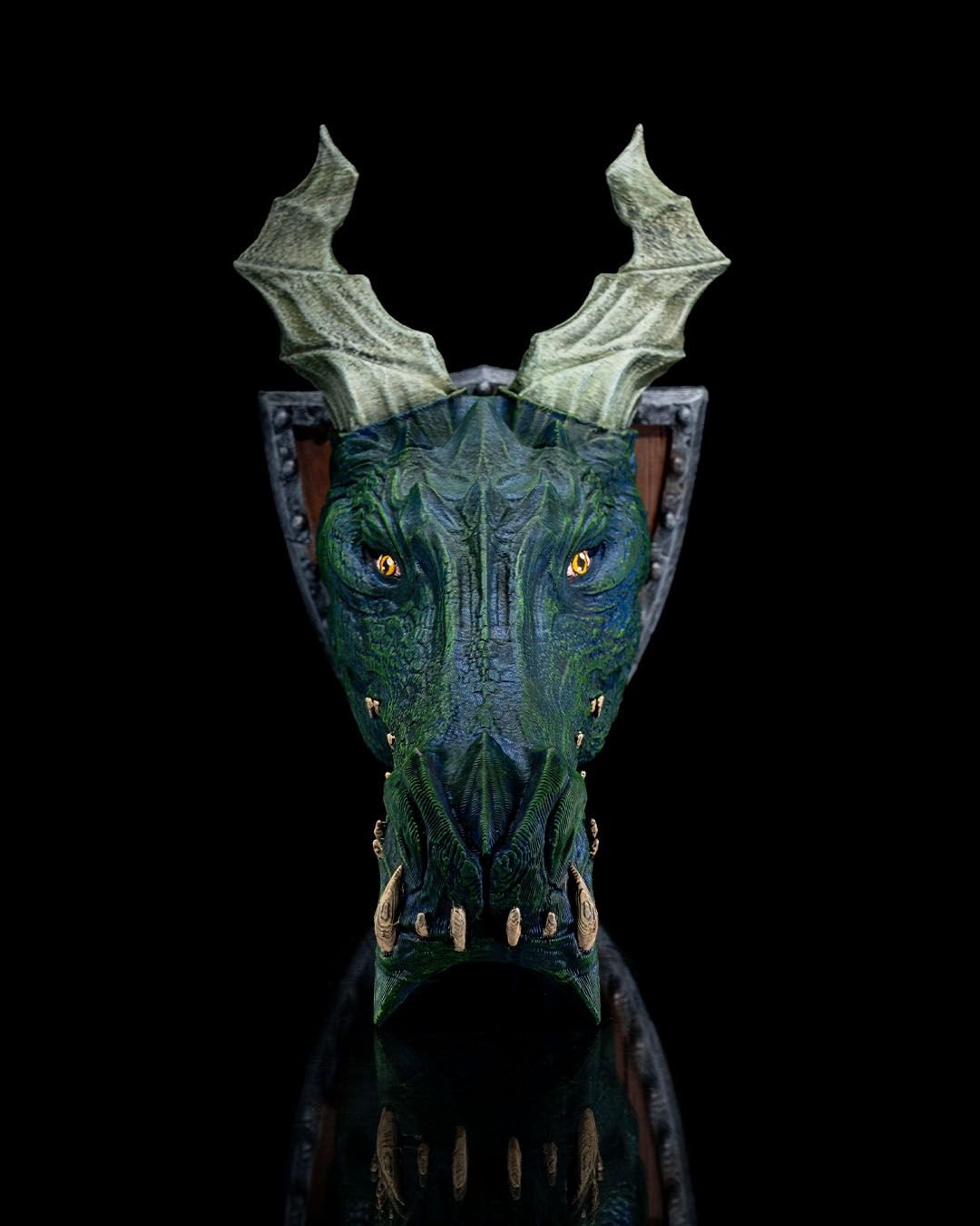 False_Dragon_Trophy1_5c1bb4292f.jpg