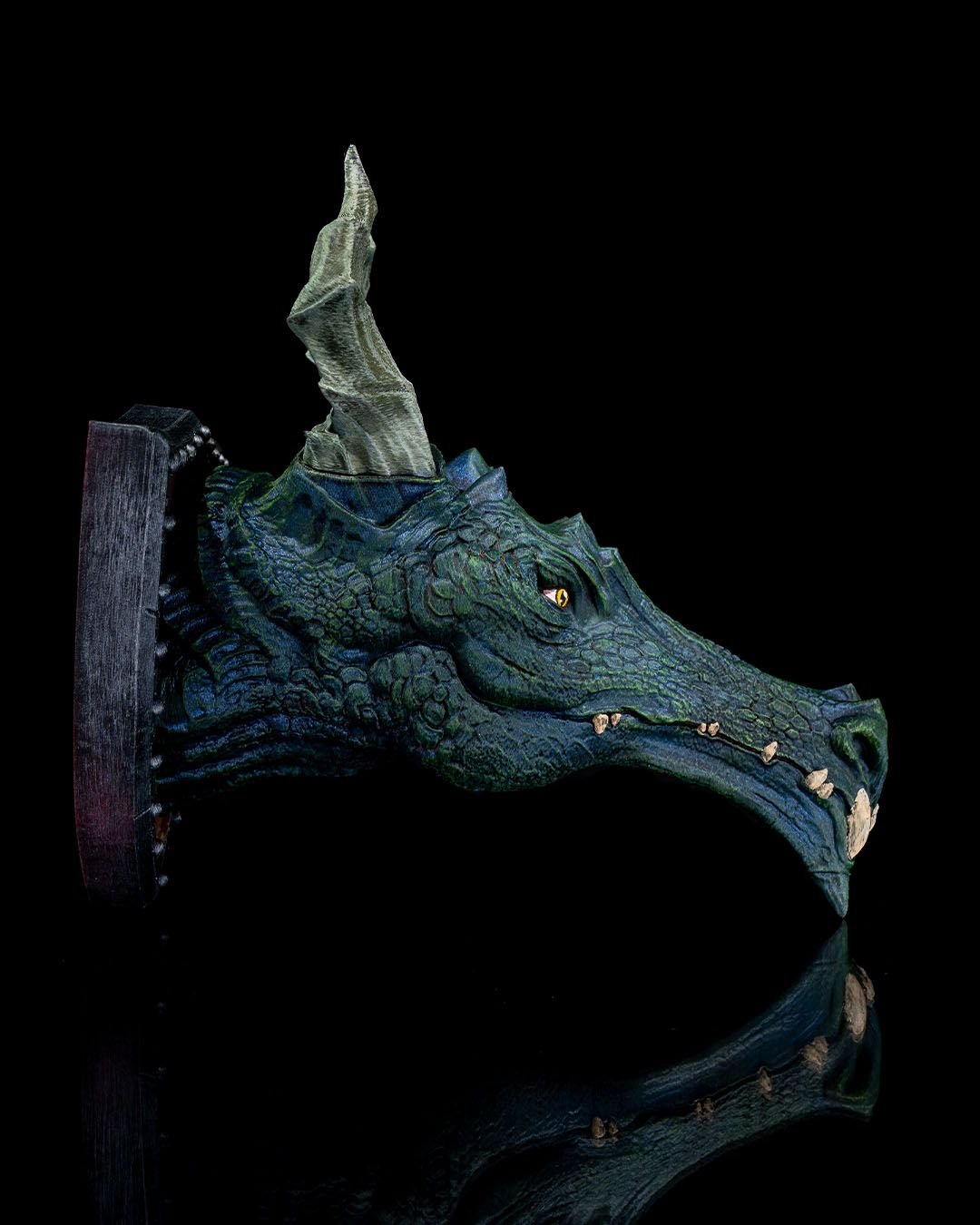 False_Dragon_Trophy2_686d400dbd.jpg