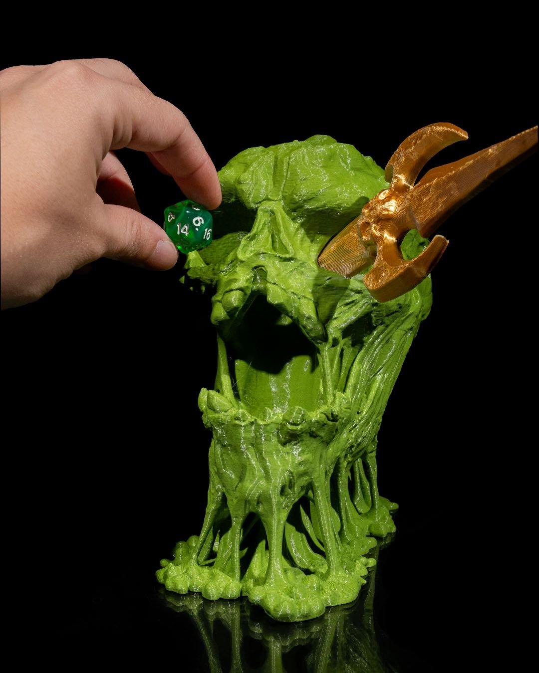 Blind_Decadence_Dice_Tower_psb5_d53f5cb270.jpg