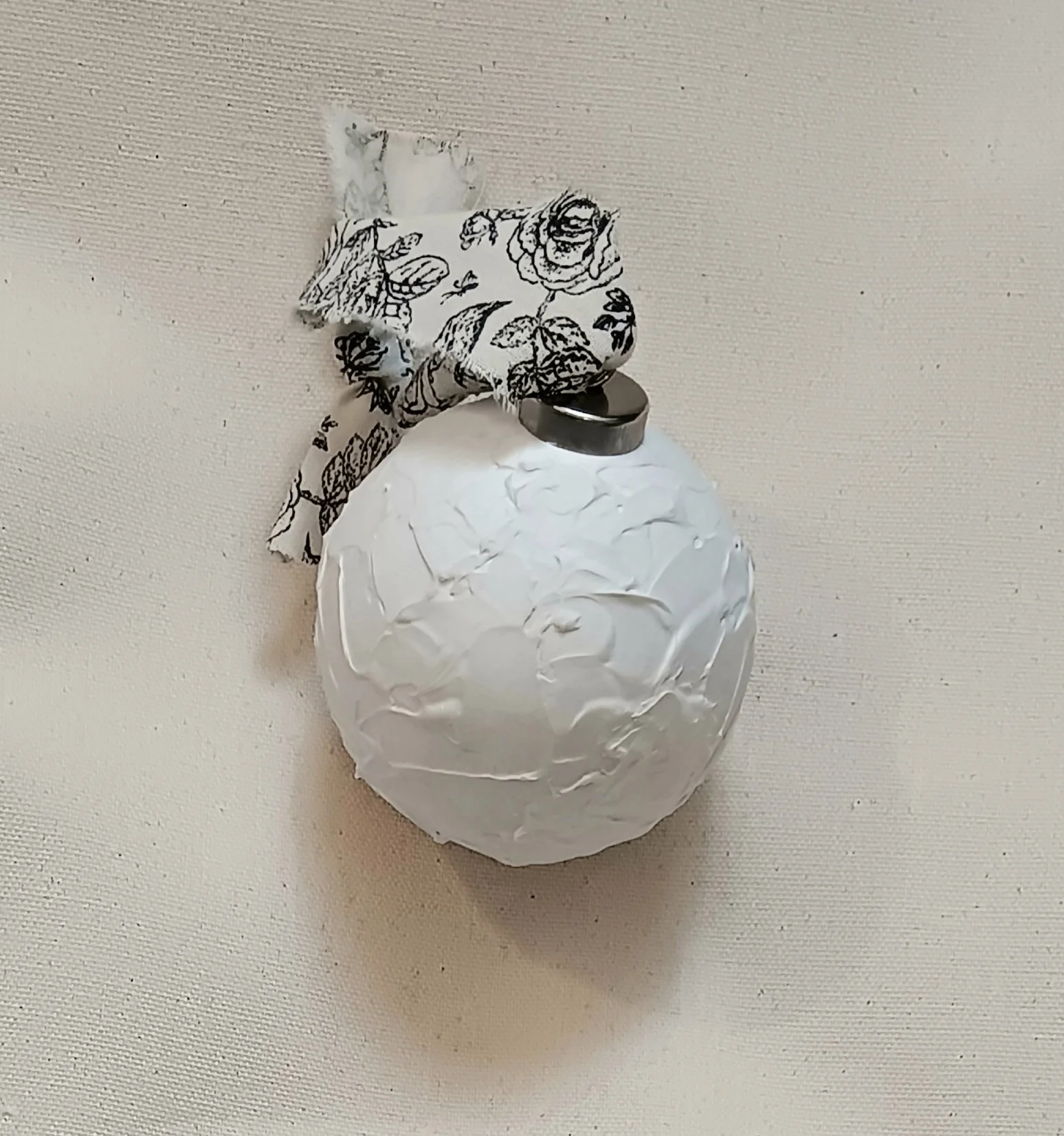 Hand-textured Minimalist Ornament