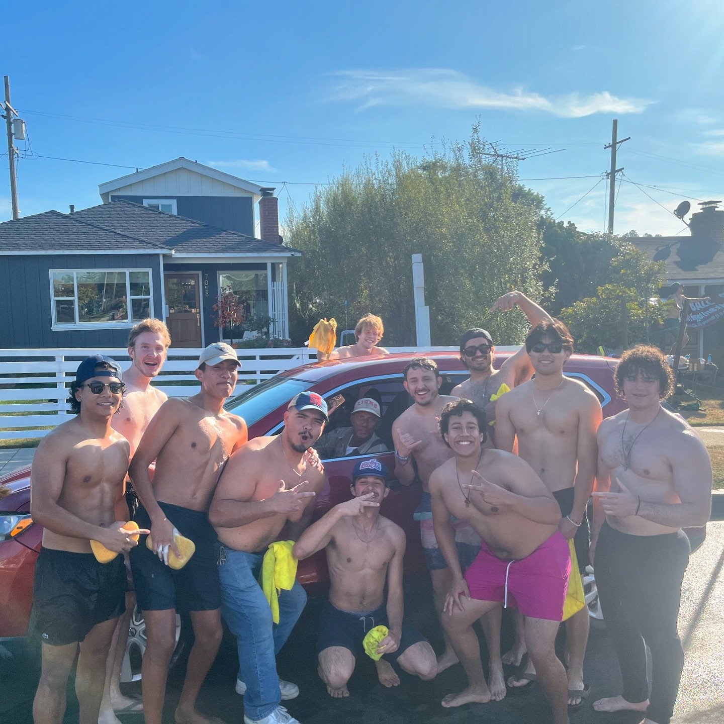 ⭕️ x 🔔 Car Wash 🚗 🧼🧽

We were able to raise over $700! Thank you to everyone who made this possible!