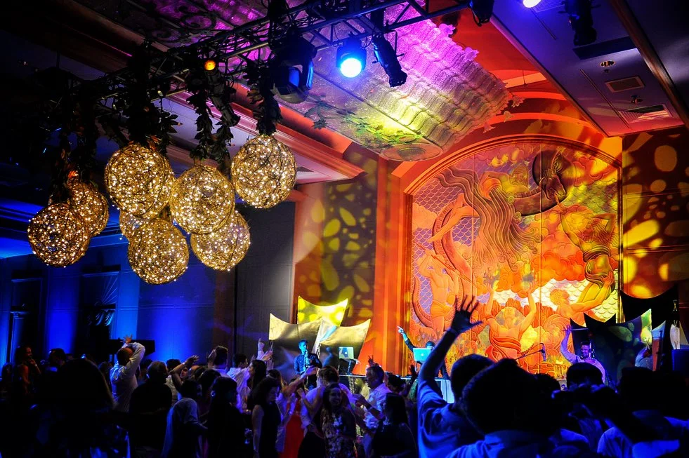  Destination event entertainment with live DJ band in Hawaii 