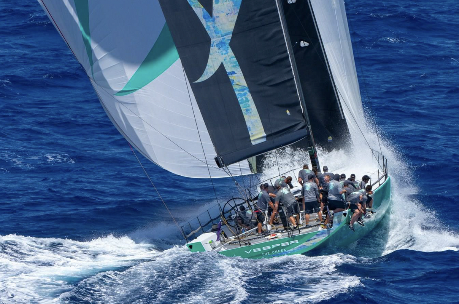 Vesper_McDYachts_Exterior_11.png