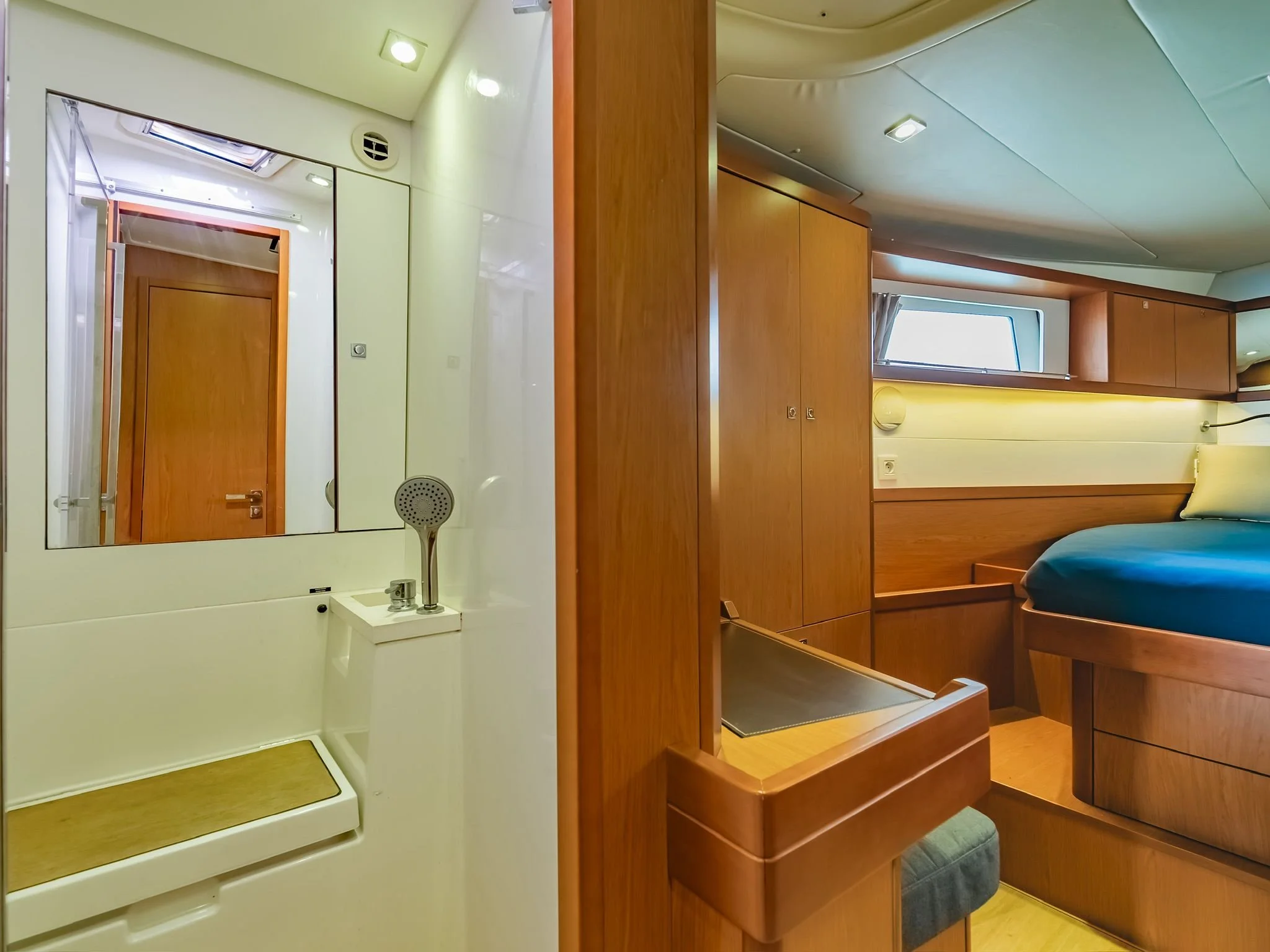 Imperia_McDYachts_Interior_25.jpg