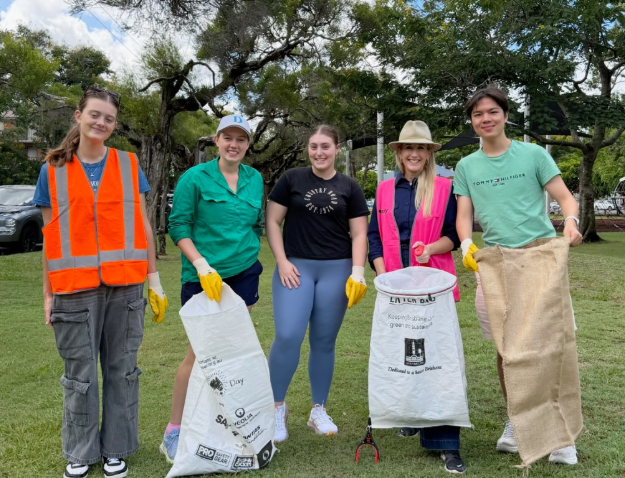 Gloves on for Clean Up Australia Day