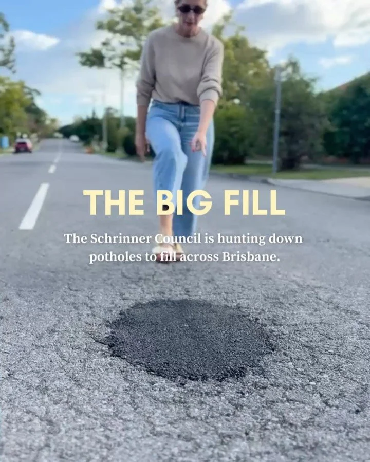 Hunting potholes like they owe me money 🤑😬😂

The Big Fill is underway with the Schrinner Council filling the most urgent potholes within 24 hours, after last week&rsquo;s rain.

If you see it, report it 
📞 3403 8888 

You too can join in on the p