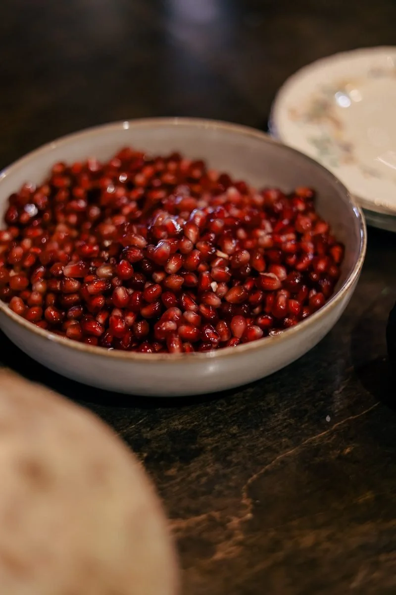 seed-lodge-pomegranate-seeds-bowl-217.jpg
