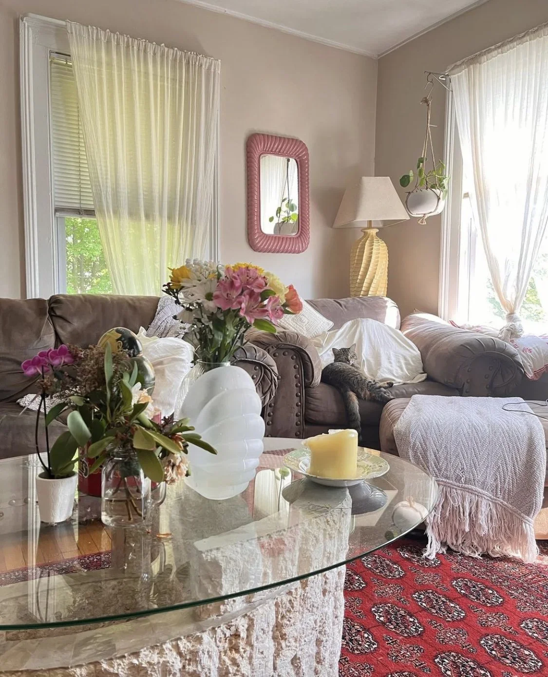 living room staging.webp