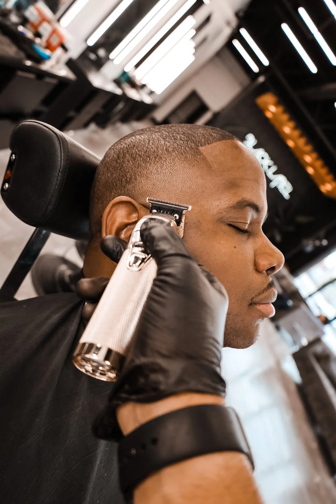 First Impressions and the Details That Matter: A Man's Guide to Presenting Well