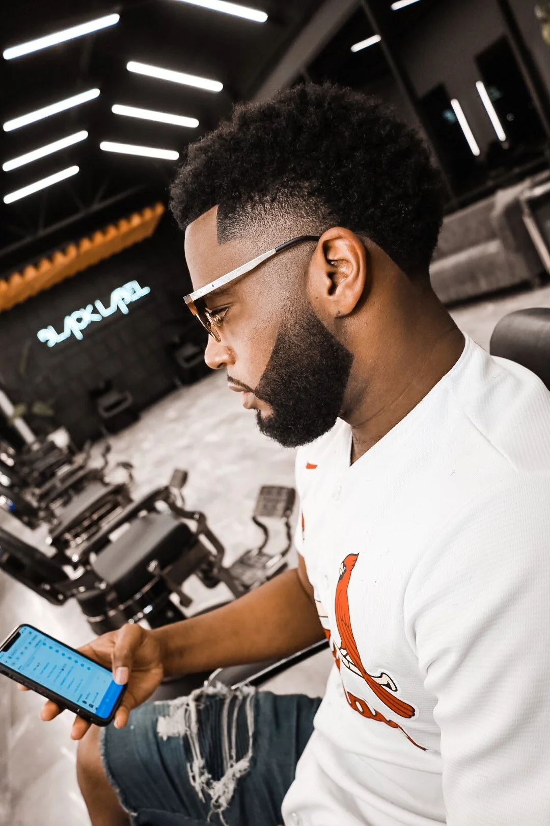 Understanding Hair Texture: How Professionals Approach Every Client Differently