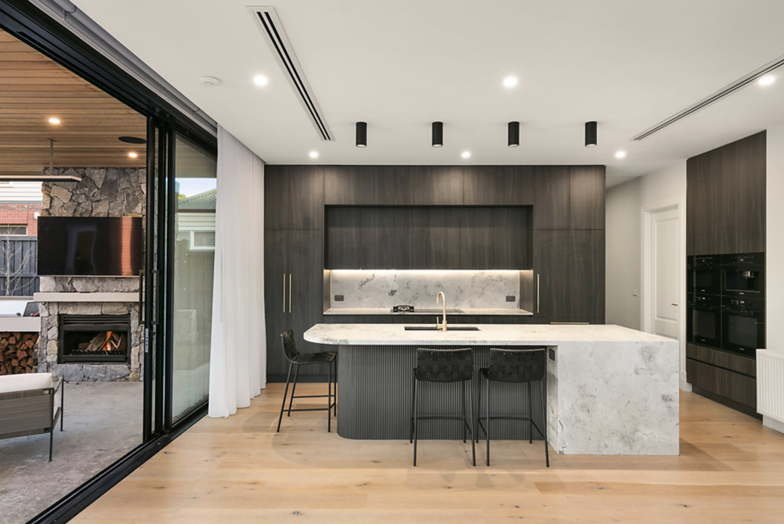 essendon-renovation-melbourne-builder.png