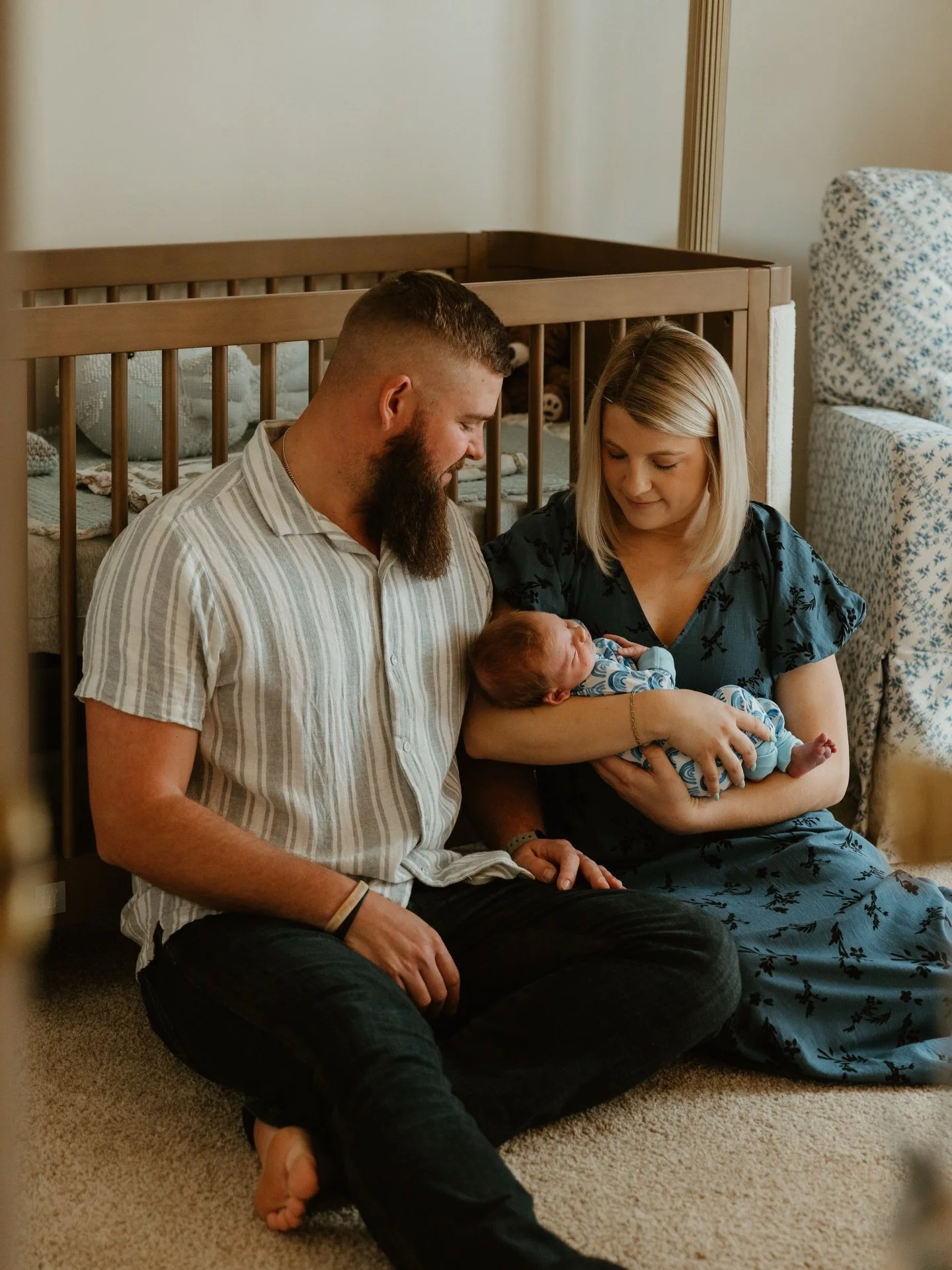 In home newborn session in Wilmington for the Ludwick&rsquo;s today 🖤 
There is nothing greater than being able to continue photographing journeys and milestones for families who are growing their families. As a mom I understand how important these 