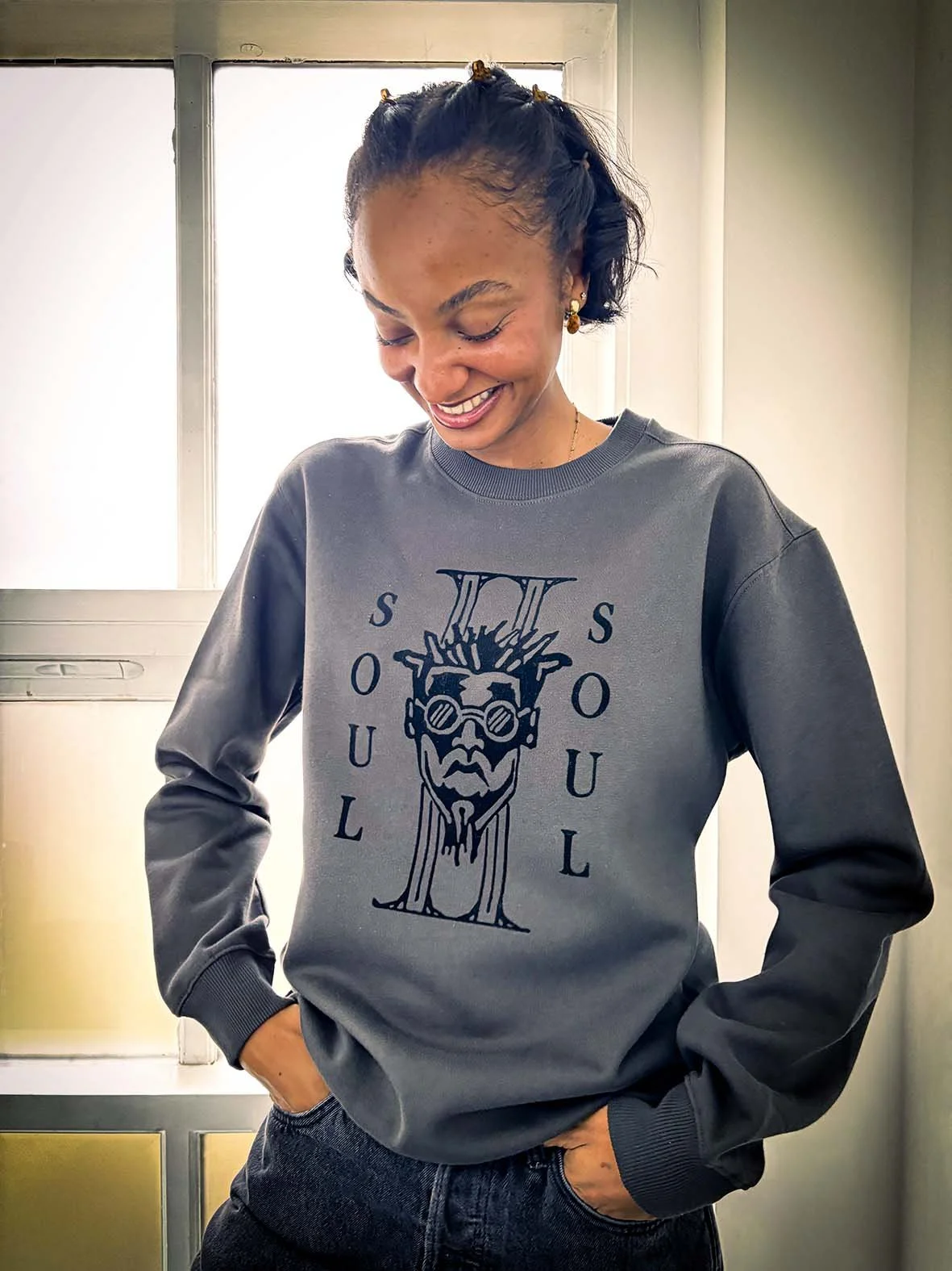 ‘SIIS Roman Numeral’ Sweatshirt Dark Grey/black