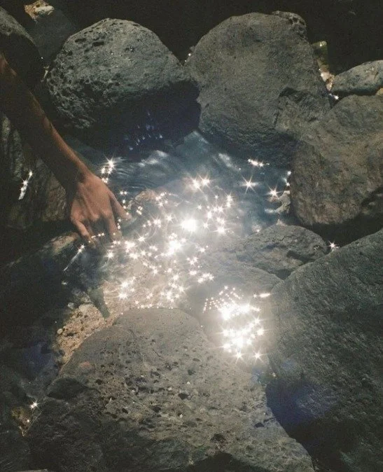 Let's talk about serotonin and how majority of it is made in your gut! 

________________________

While serotonin is widely known for its role in supporting mood and emotional wellbeing, most people don&rsquo;t realise that around 90% of the body&rs