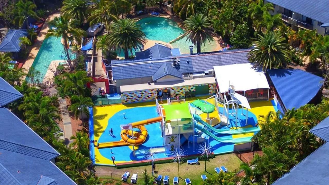 DAVIDSON PLACE CARRARA