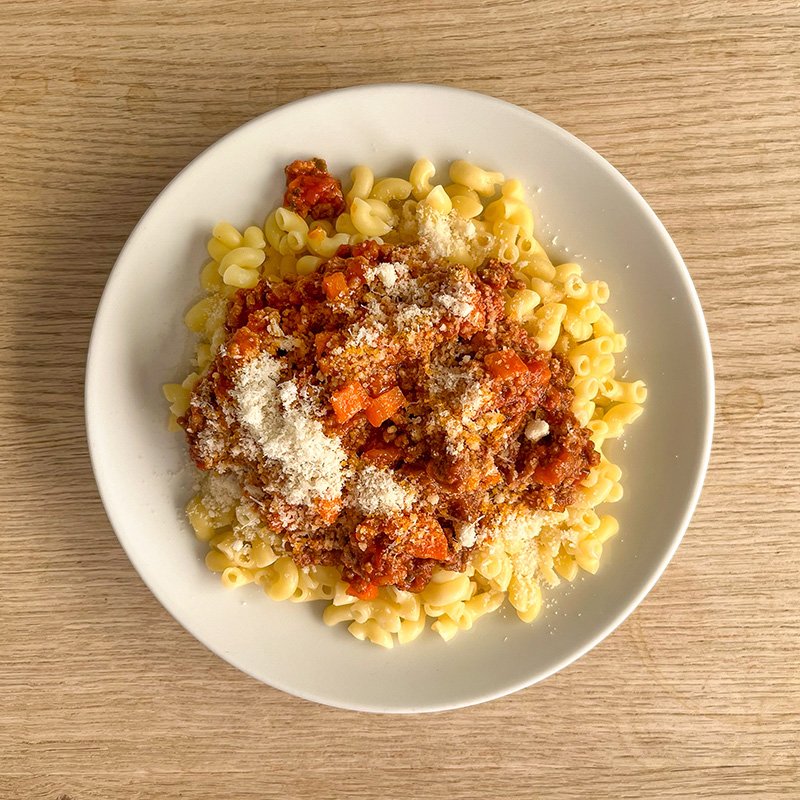 Hörnli Bolognesesauce Parmesan.jpg