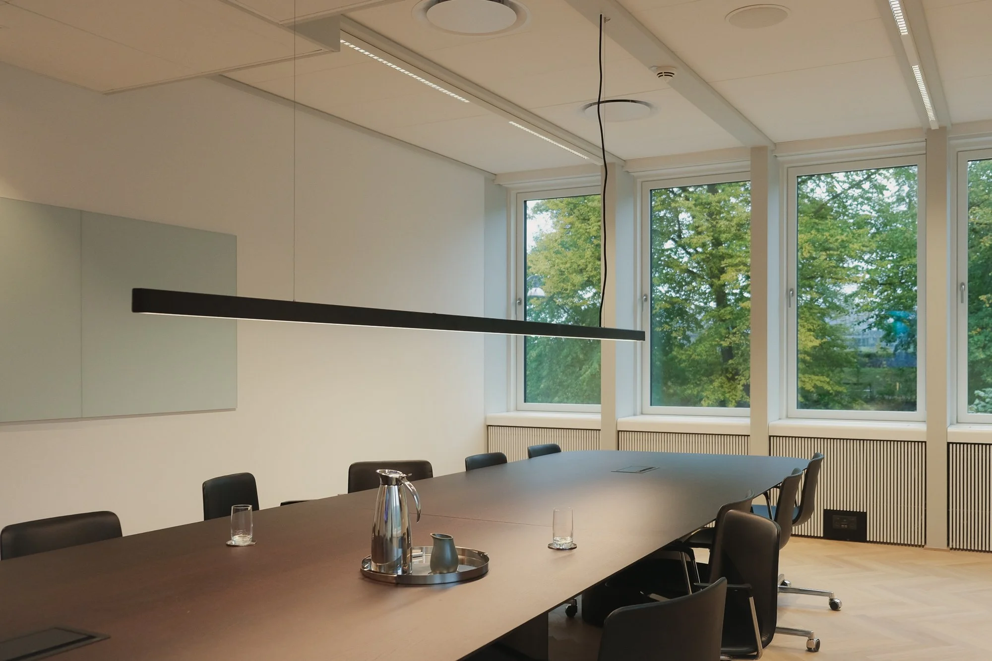 signal-arkitekter-danmarks-skibskredit-meetingroom-8886.jpg