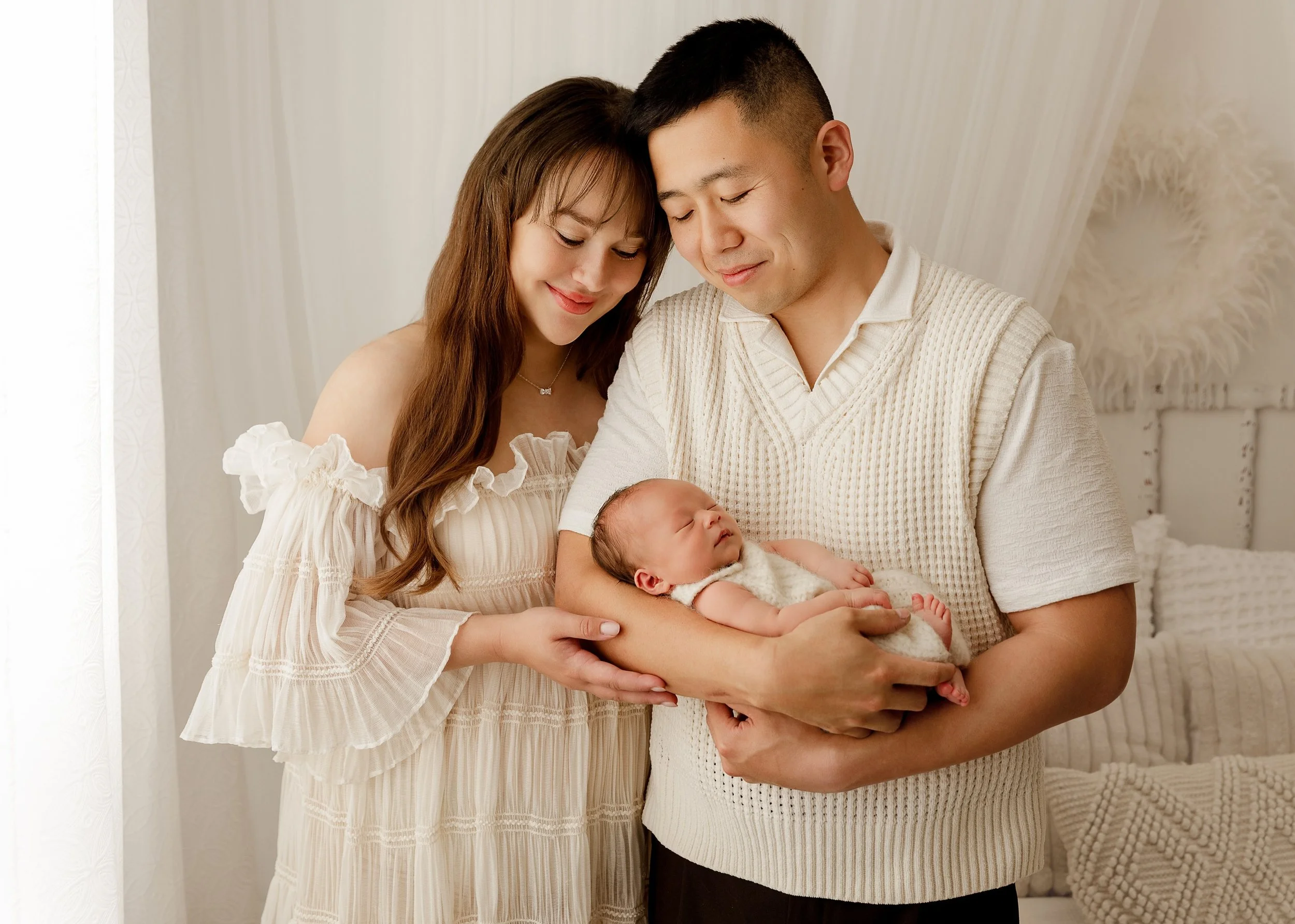 Noah&rsquo;s first photoshoot 🤍

I can&rsquo;t believe he was literally in my belly 11 days before this shoot 🤣 it feels like we&rsquo;ve had him forever! 

We&rsquo;ve been feeling the importance of documenting his growth because literally in a mo