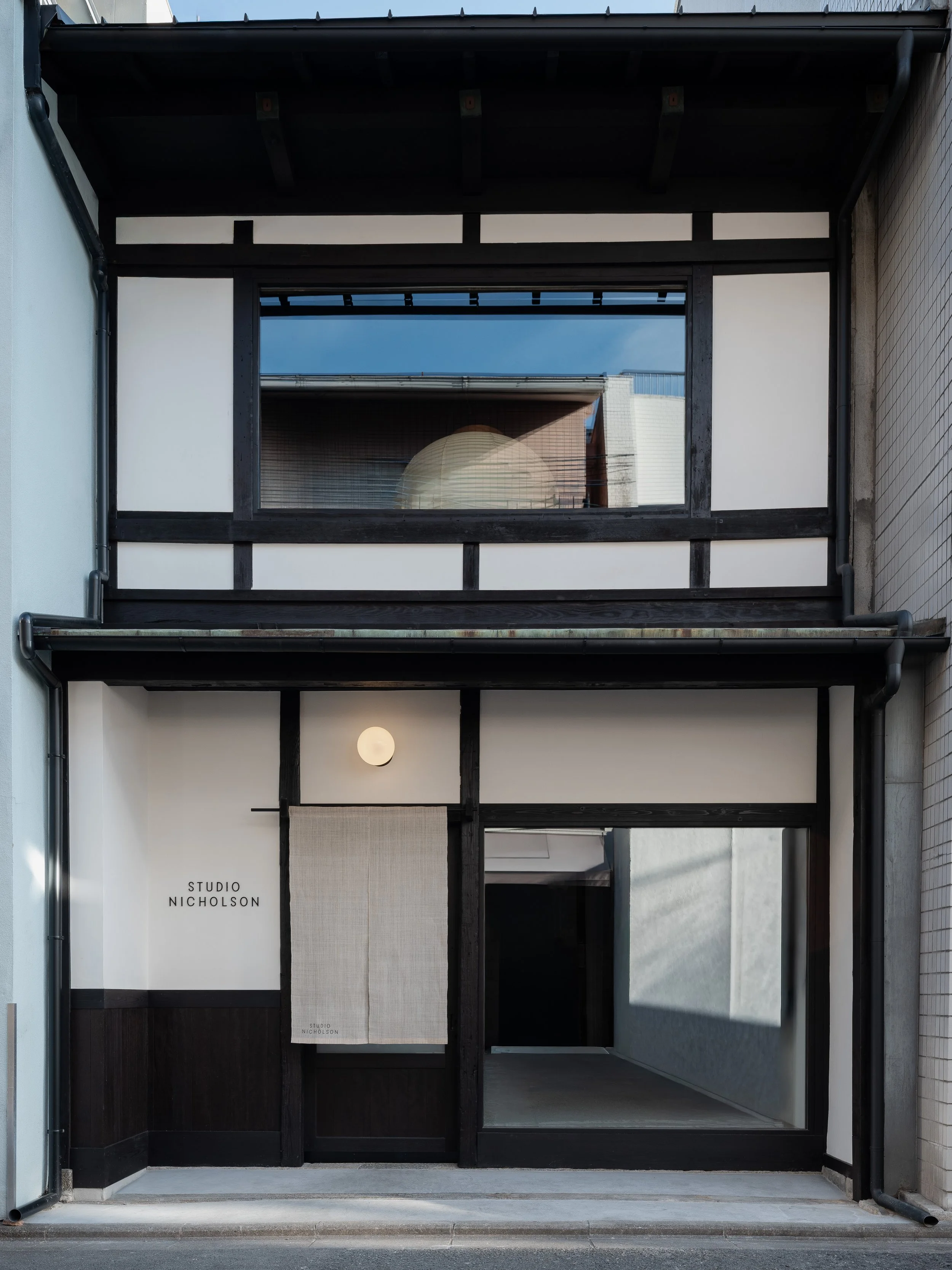 STUDIO NICHOLSON1722.jpg