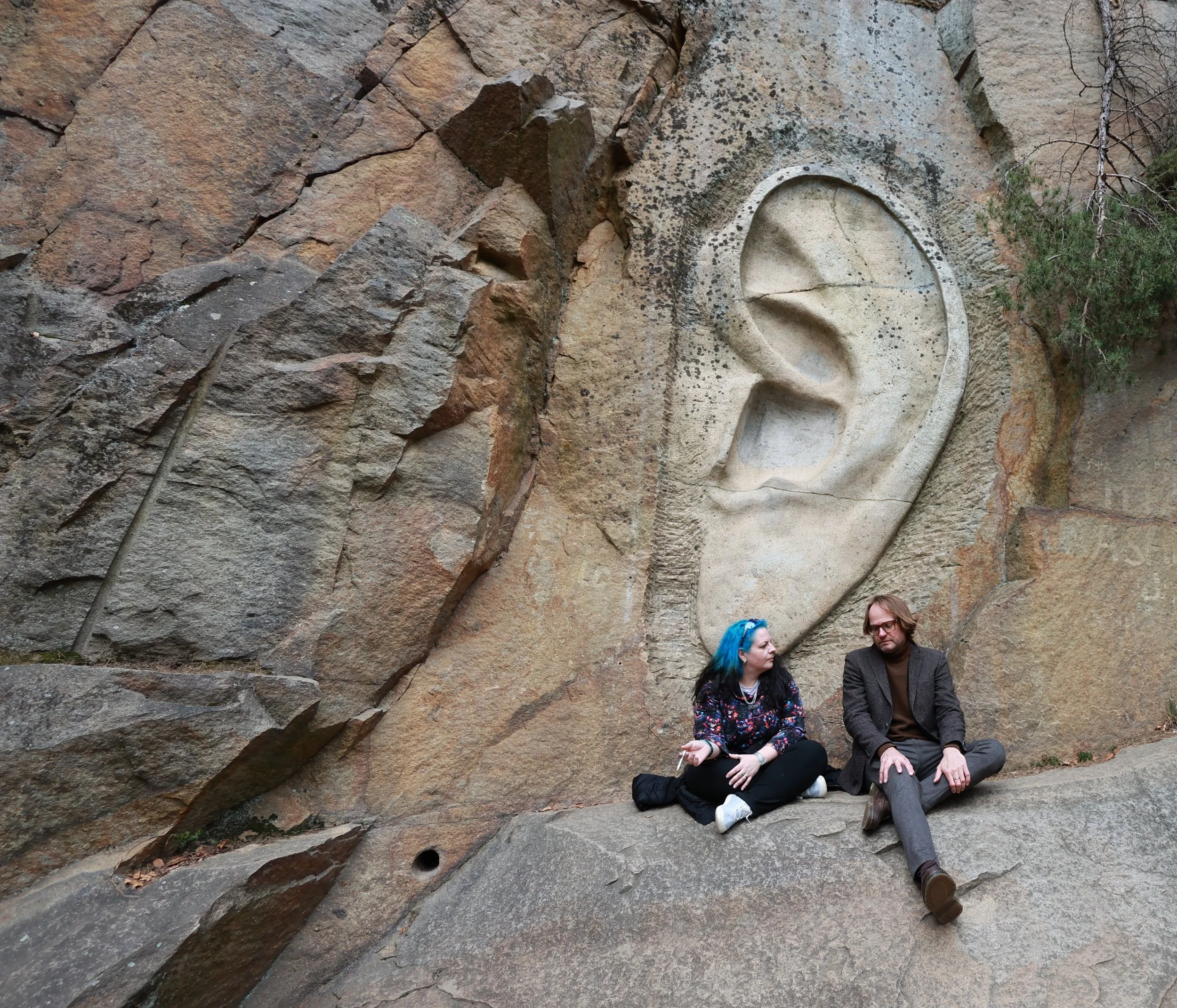 Veronika a Oleg natáčí podcast u "Ucha"