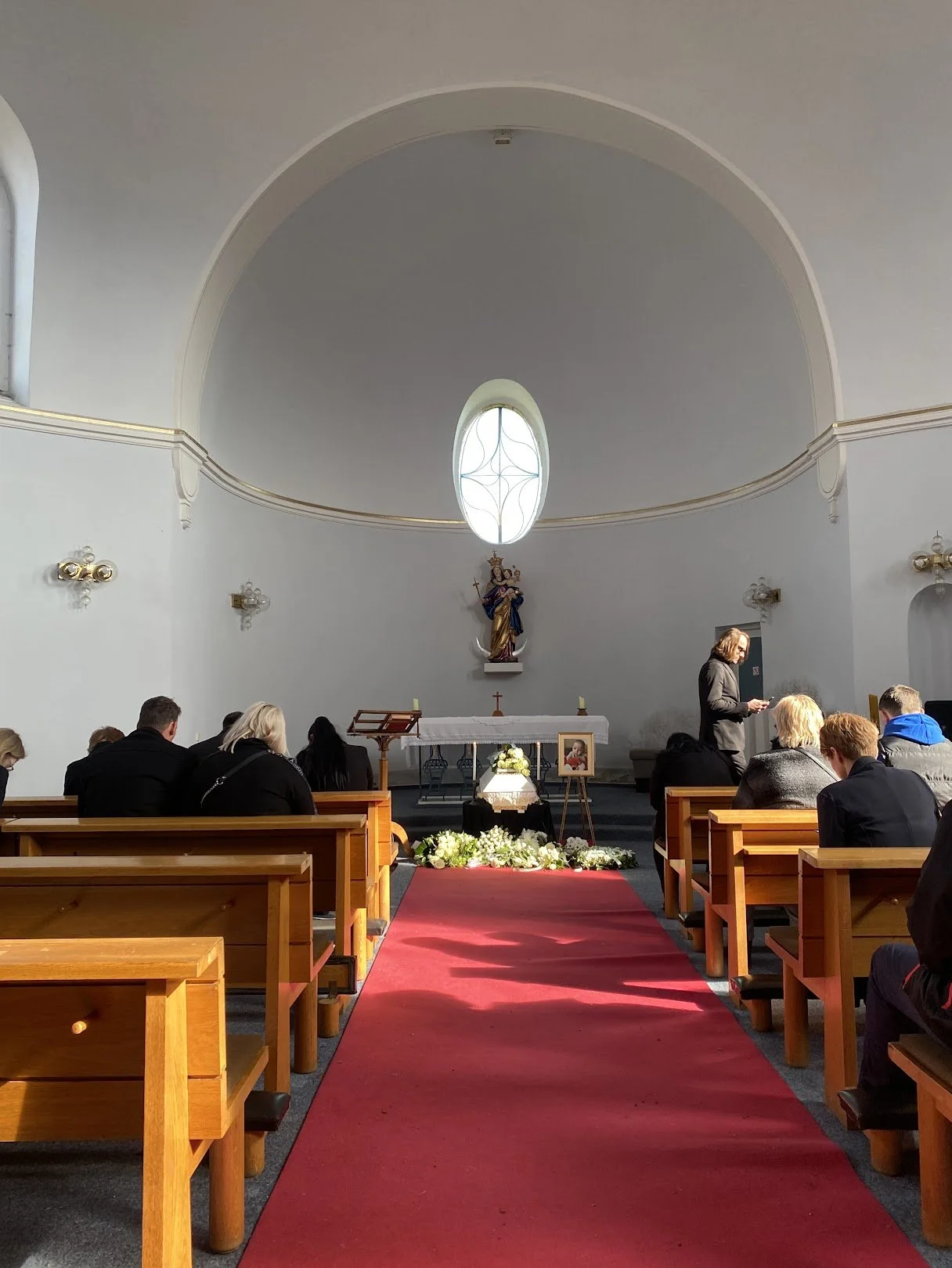 Pohřební průvodci_místa na obřad_Kostel matky Boží u obrázku Liberec.jpeg
