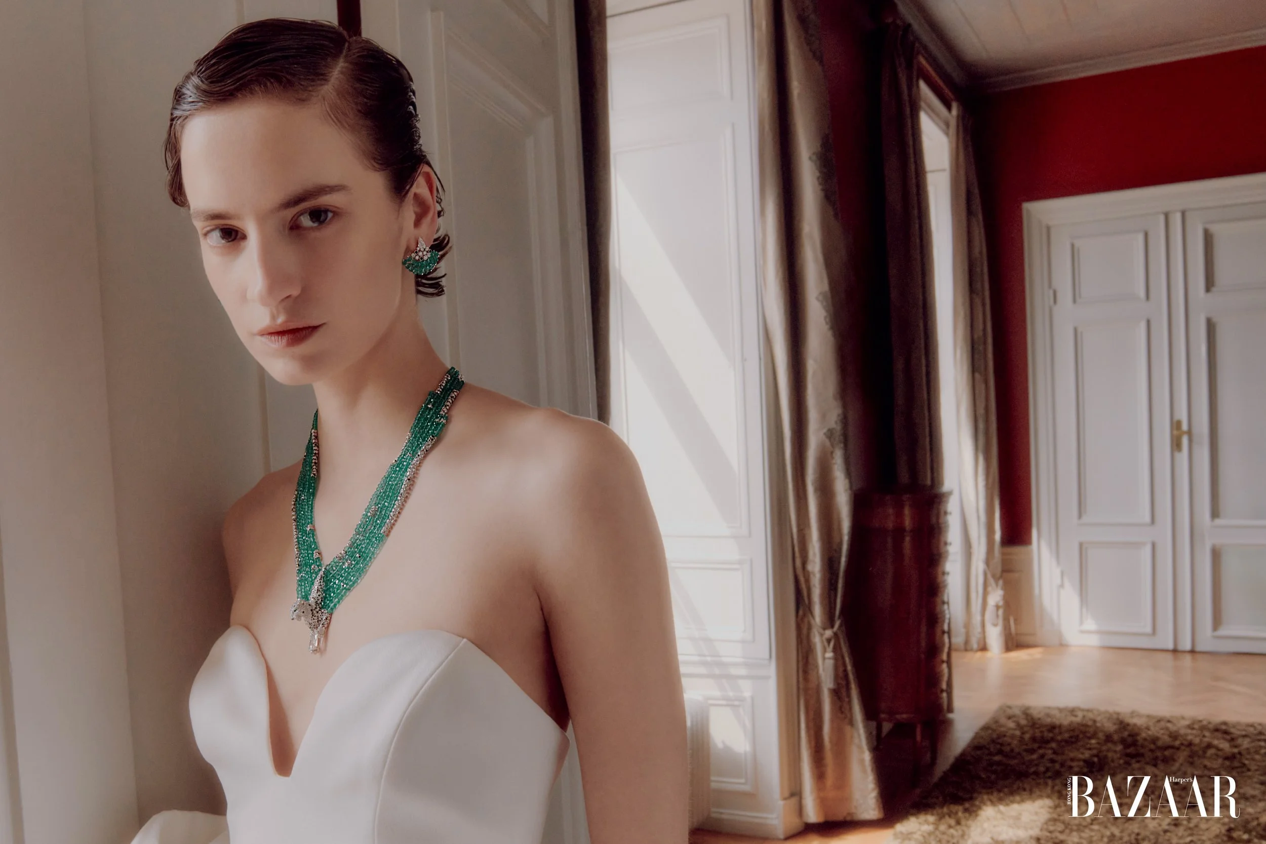 BAZ446_Jewelry Focus_Cartier Styling1.jpeg