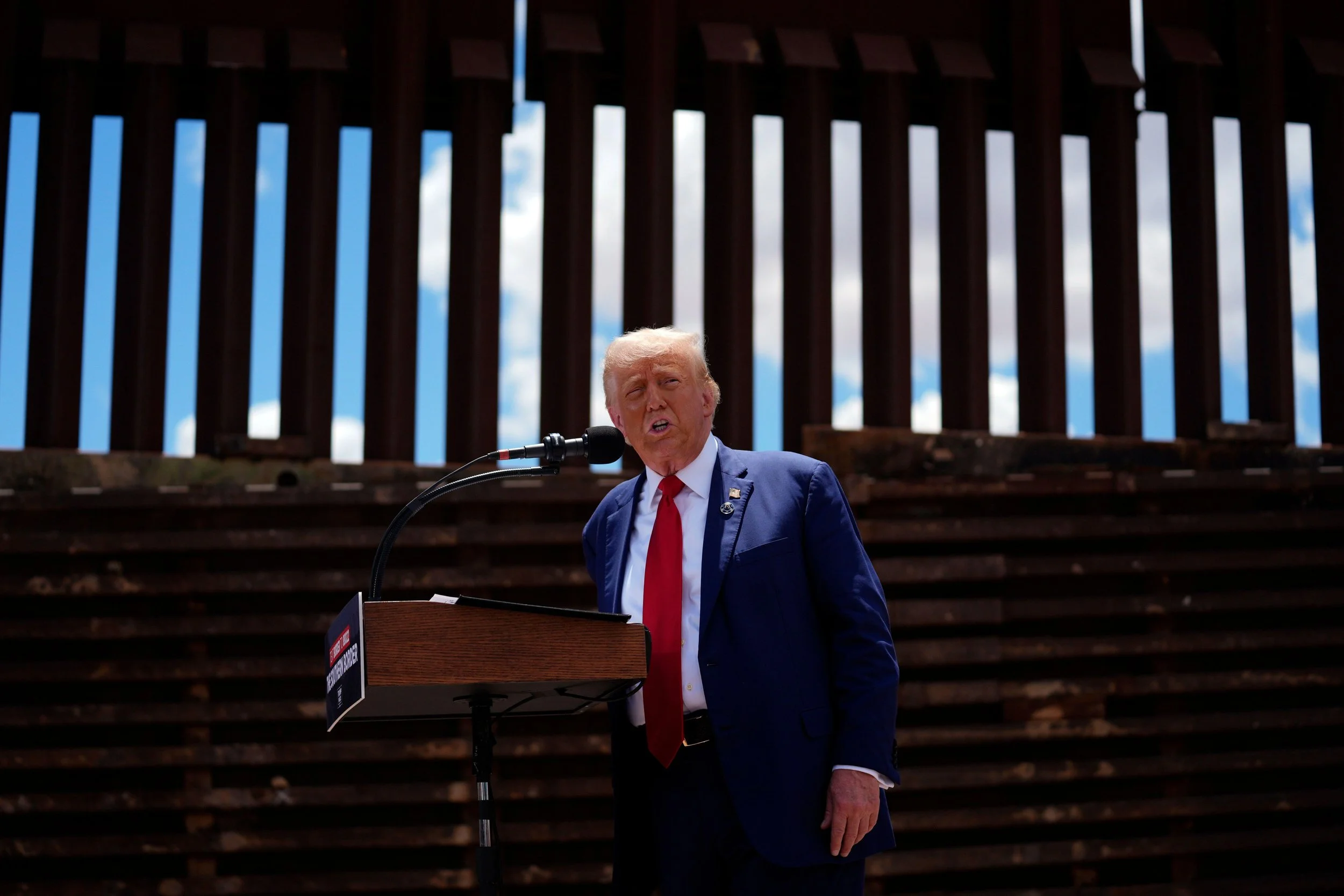 Donald Trump at the US-Mexico border