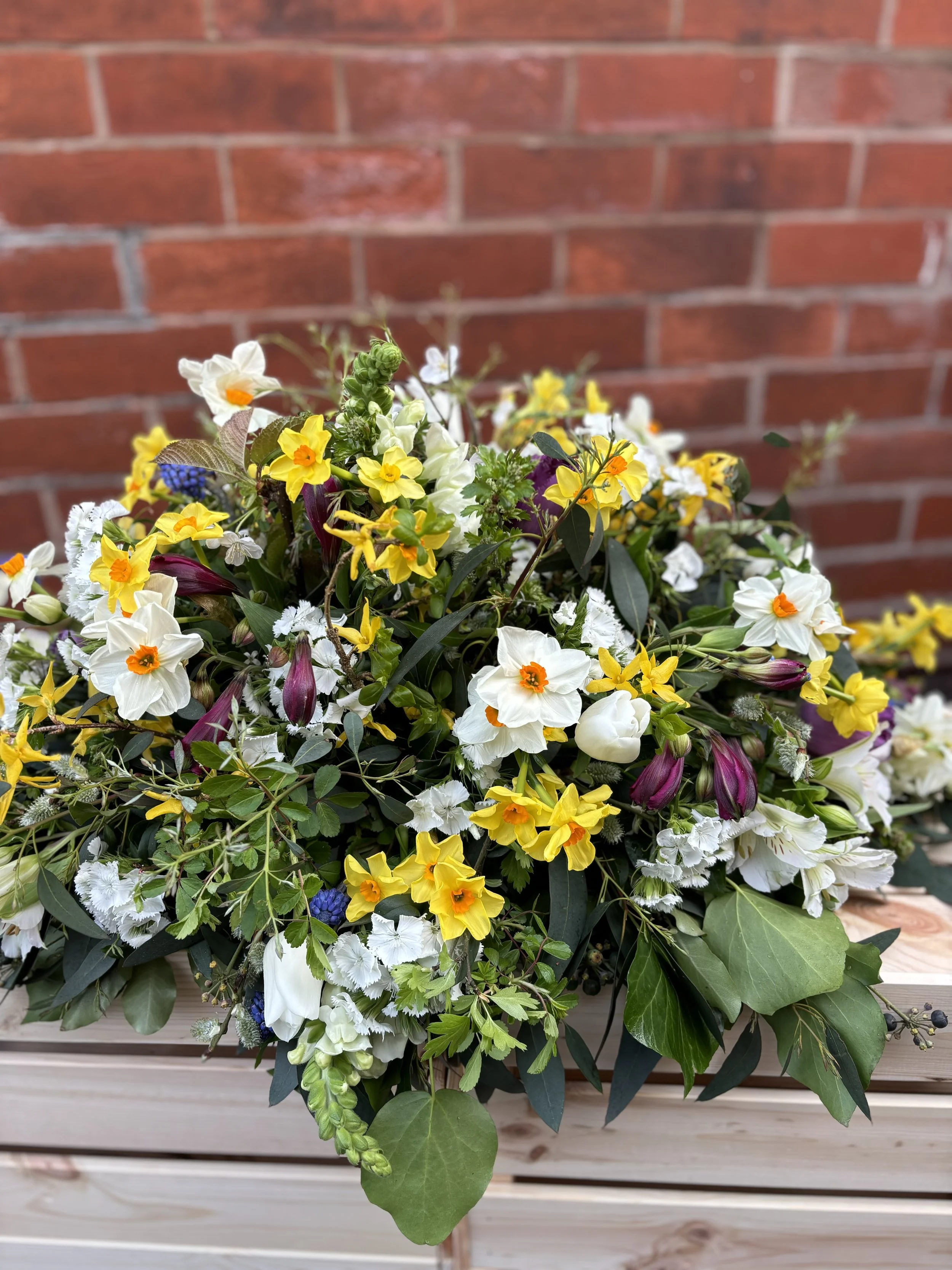 Farewell spray detail