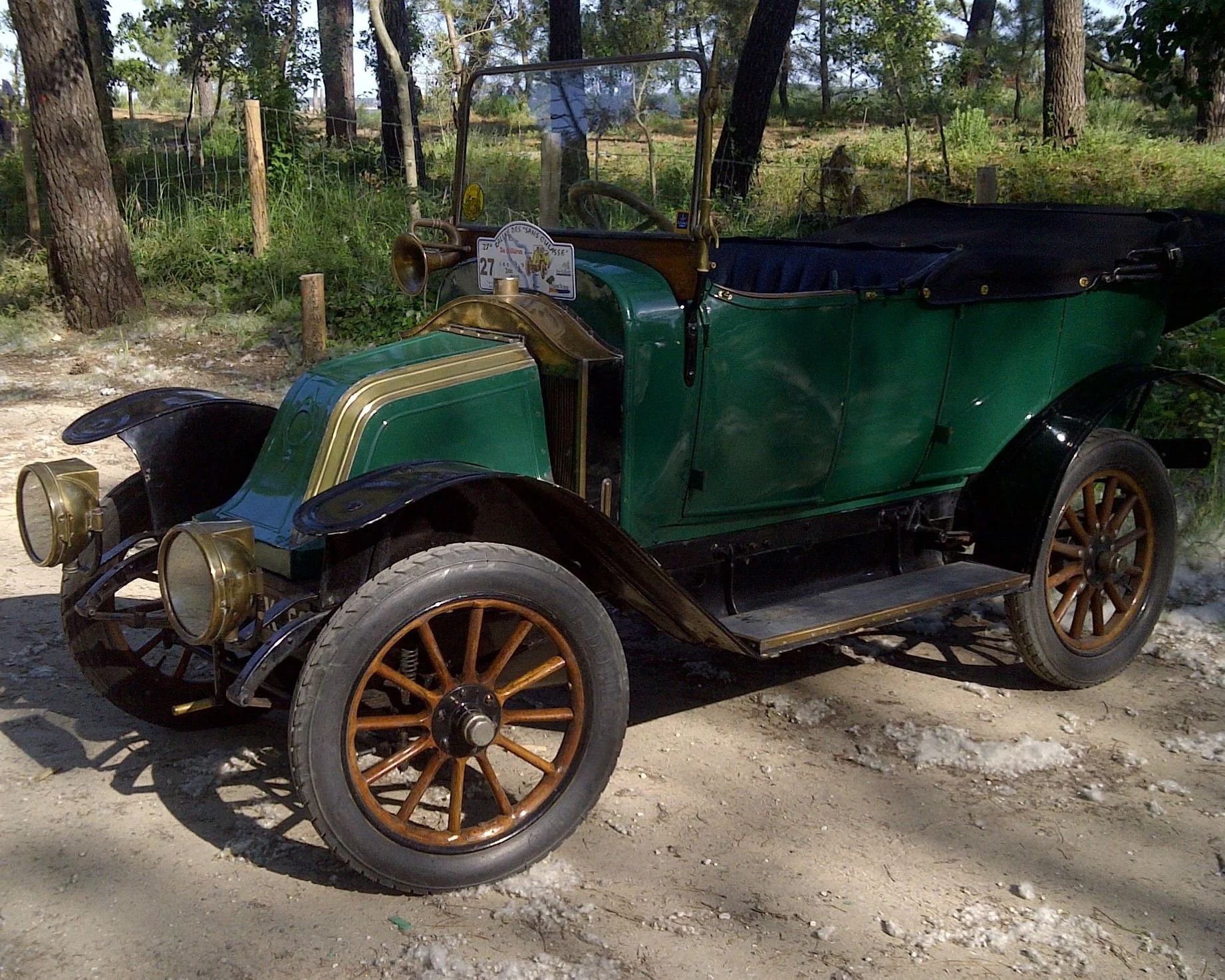 Renault AX - 4 places