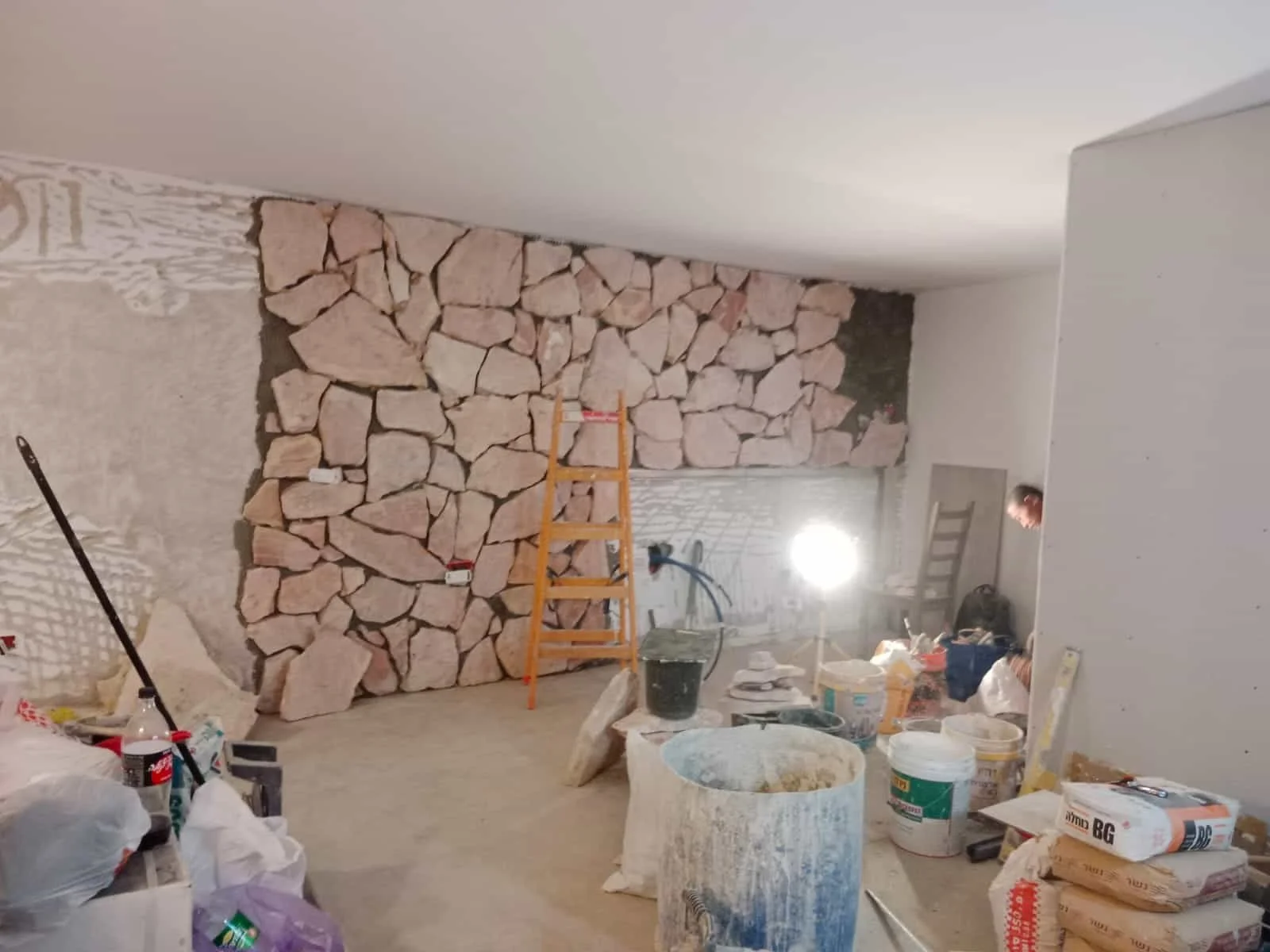 har-adar-stone-wall-cladding-interior-maor-renovations (4).jpg