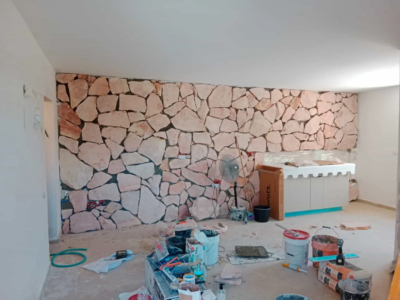 har-adar-stone-wall-cladding-interior-maor-renovations (1).jpg