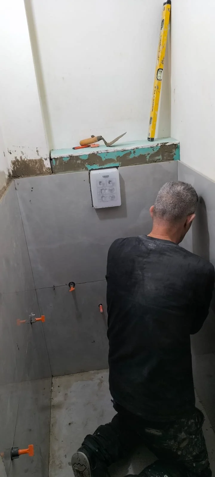 התקנת ניאגרה סמויה בפתח תקווה | מאור שיפוצים