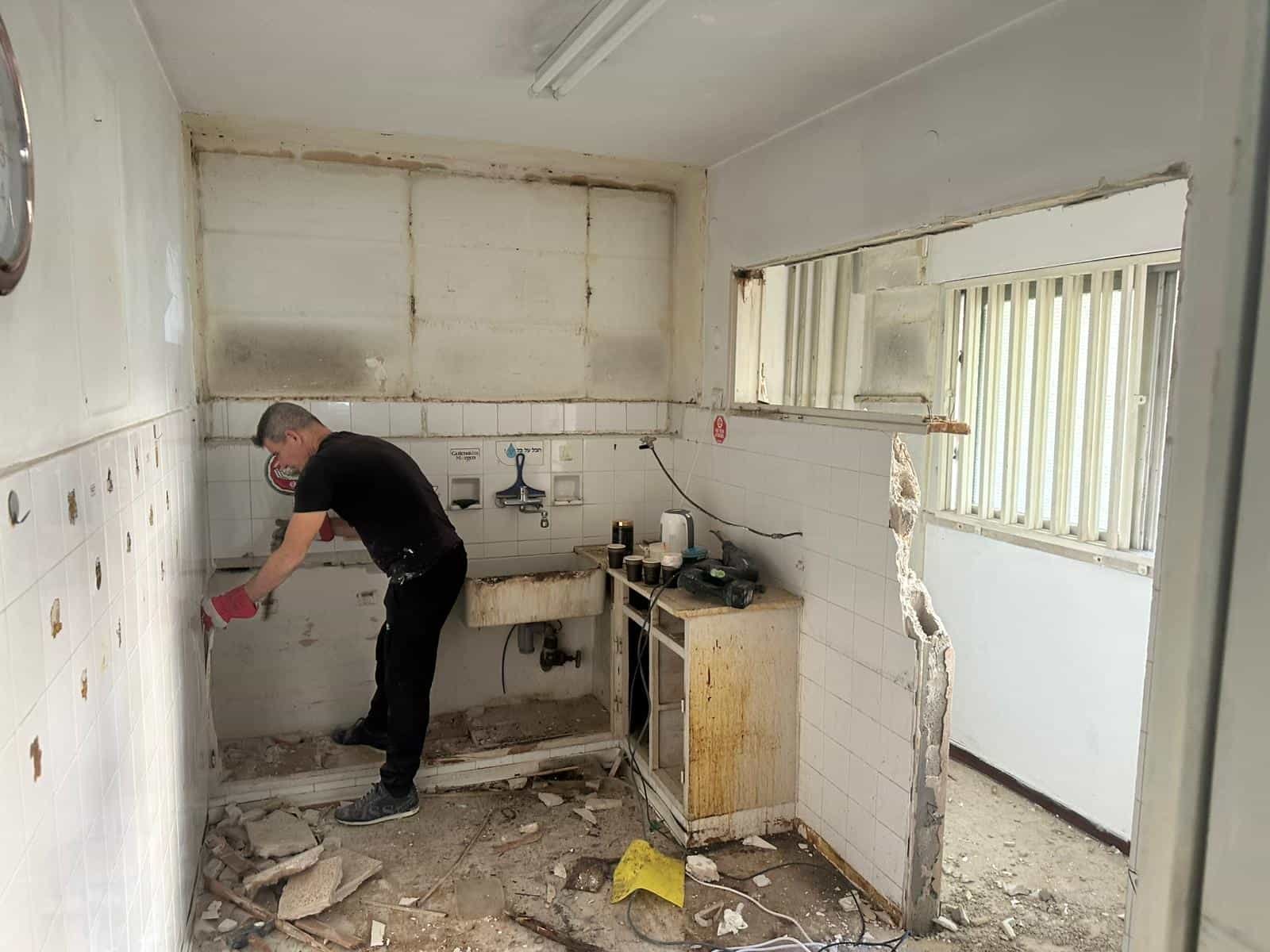 bat-yam-kitchen-renovation-maor-renovations (9).jpg