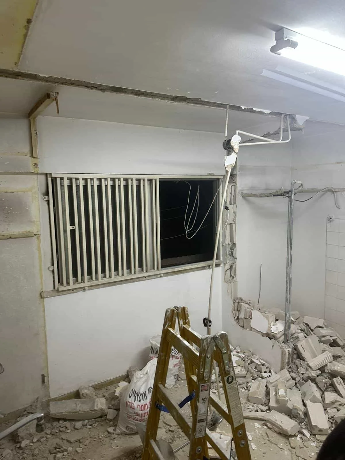 bat-yam-kitchen-renovation-maor-renovations (5).jpg