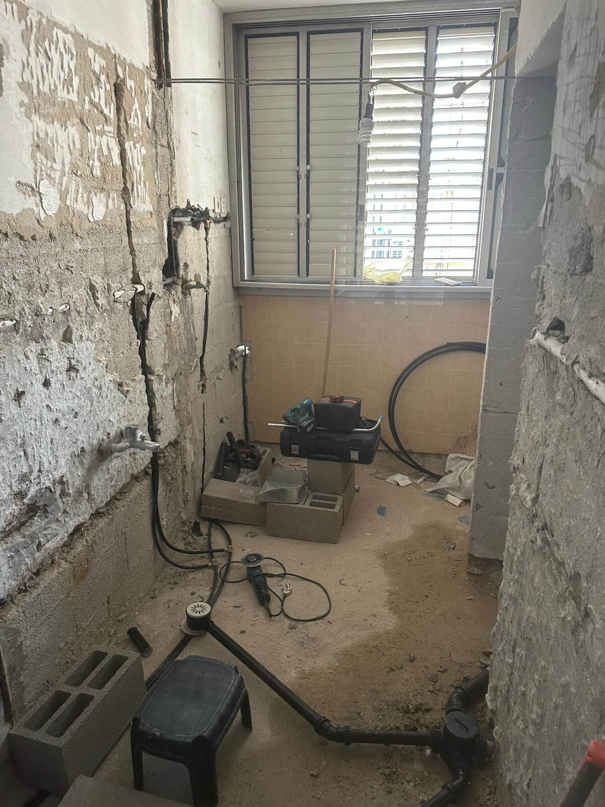 petah-tikva-bathroom-renovation-maor-renovations (6).jpg