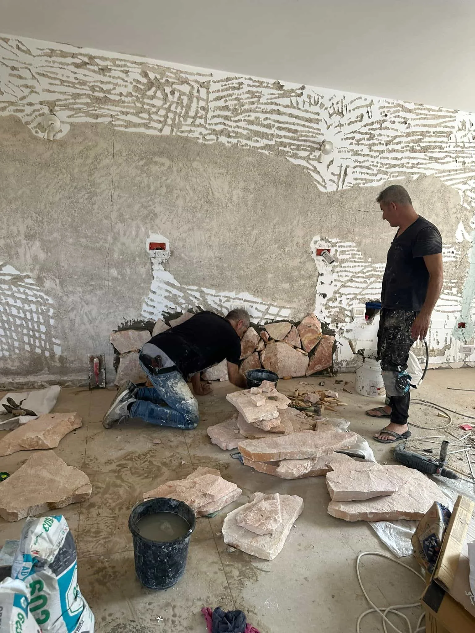 har-adar-stone-wall-cladding-interior-maor-renovations (9).jpg