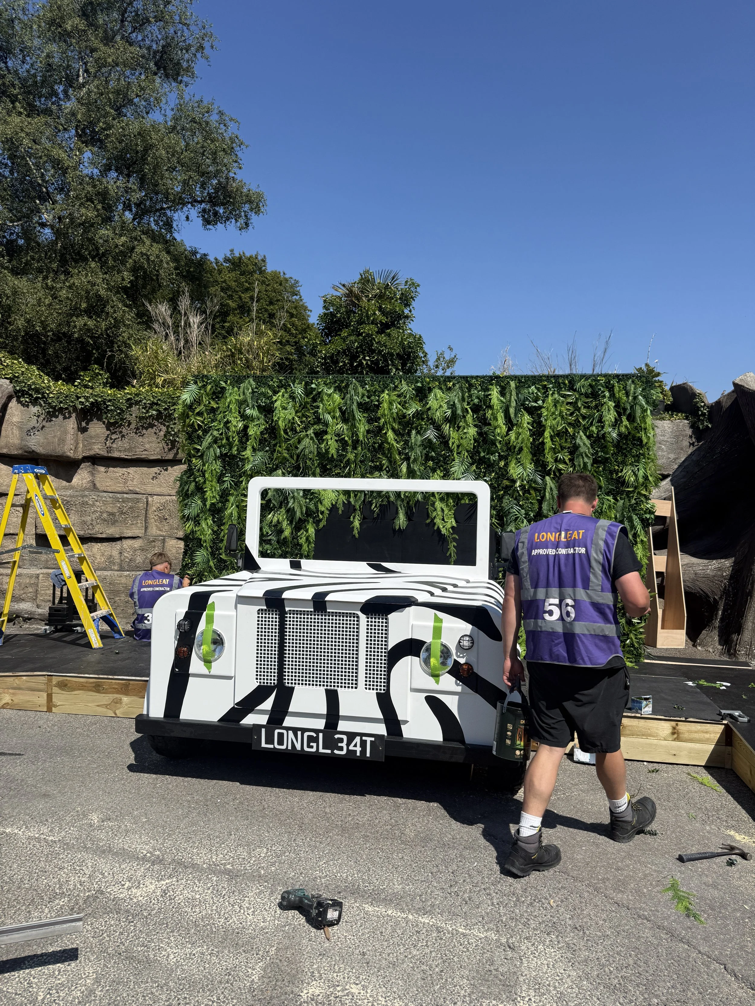 longleat-retro-jeep-event-installation
