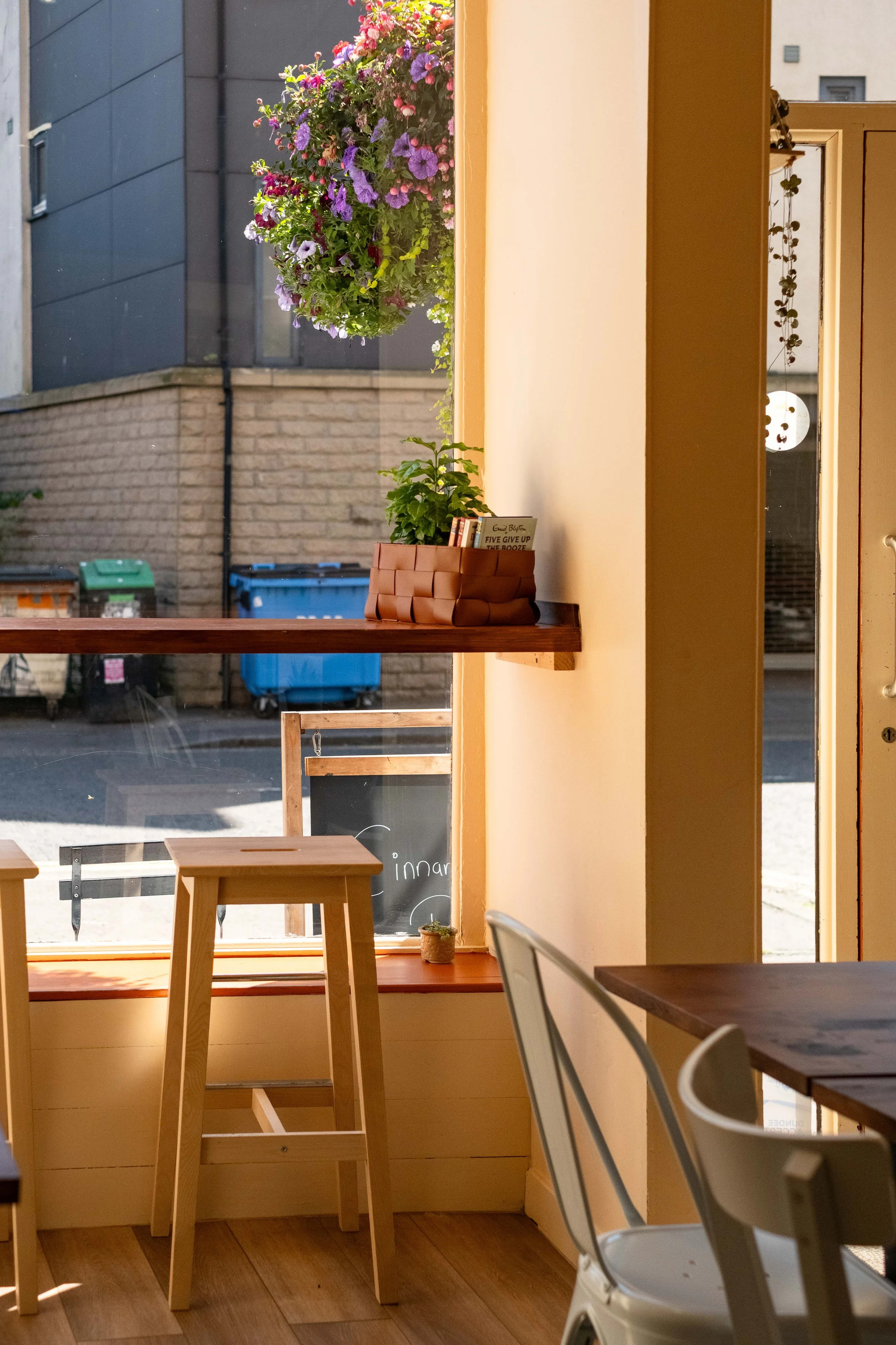 Cafe Photos-18.jpg