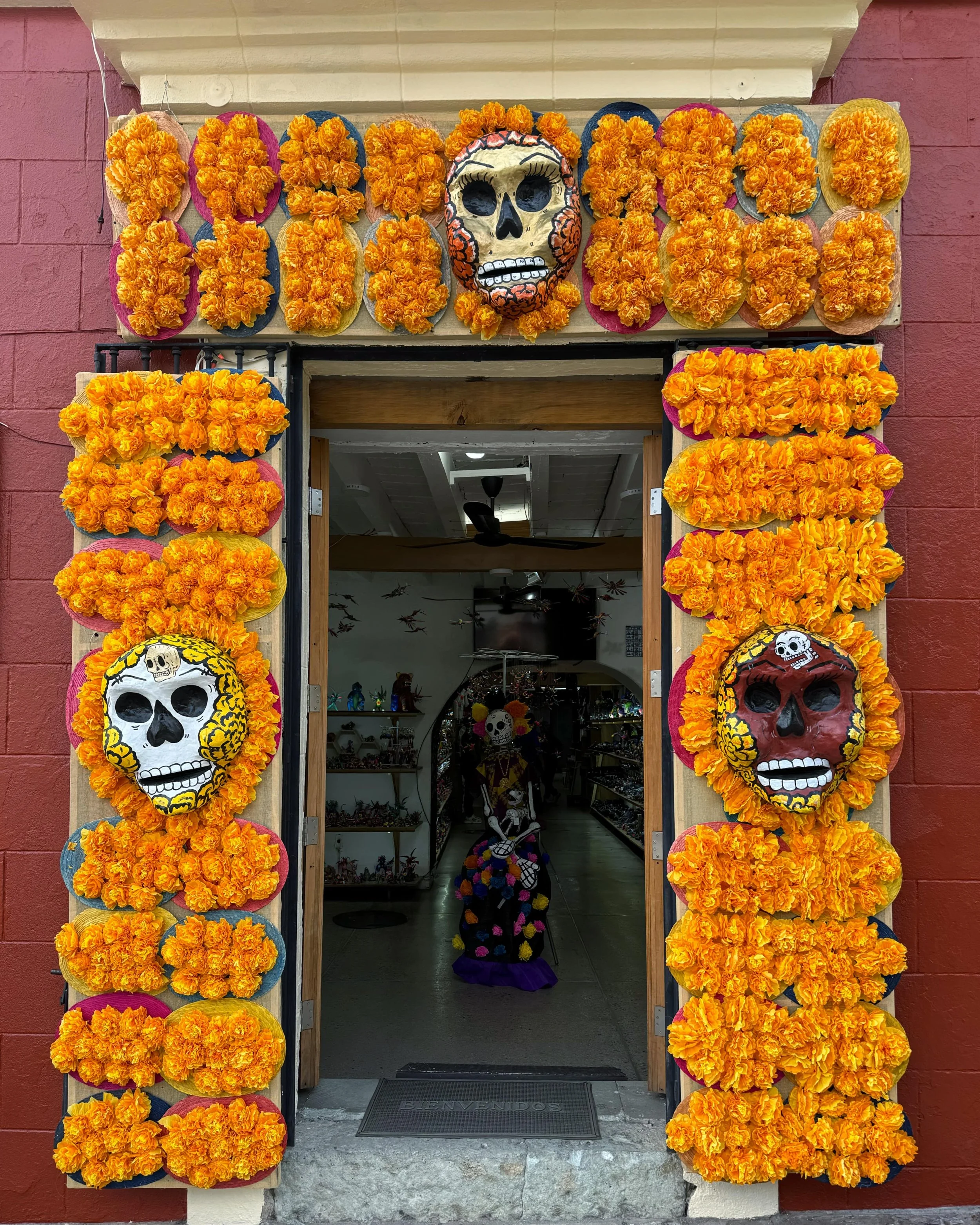 Dia-de-Los-Muertos-in-Mexico-2.JPG