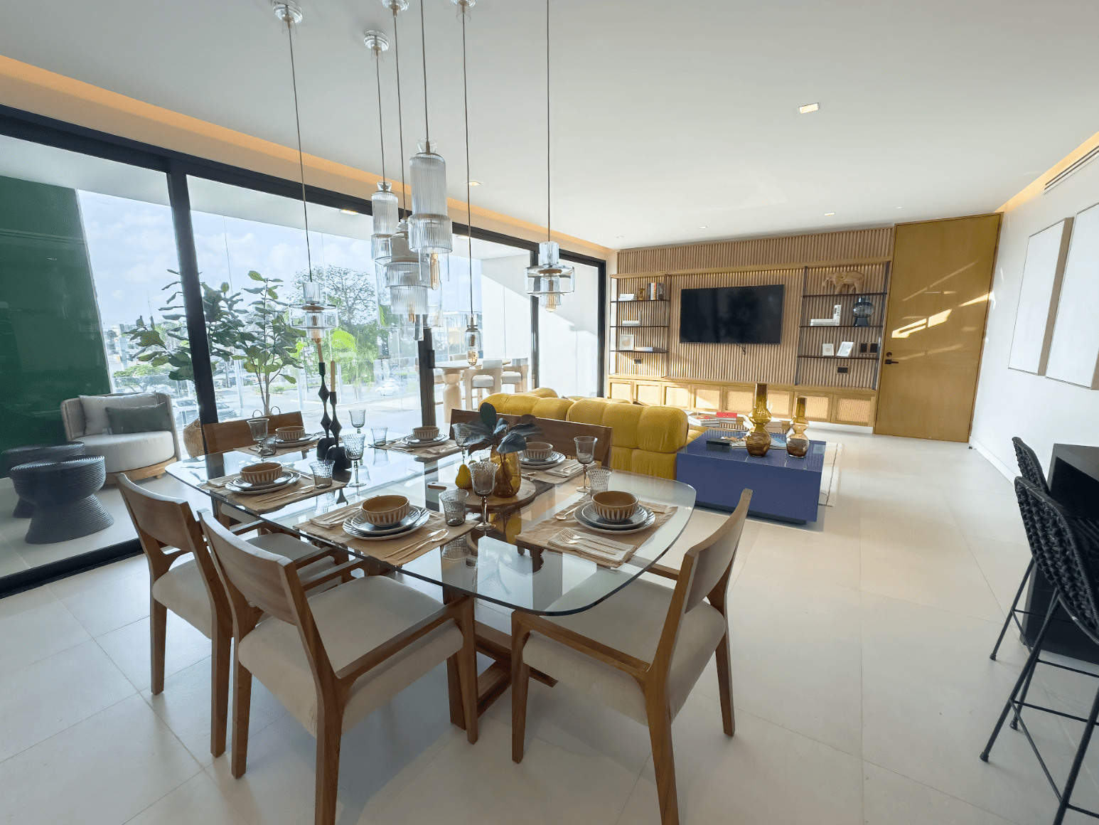 Macondo-Playacar-Showrooom 2.png