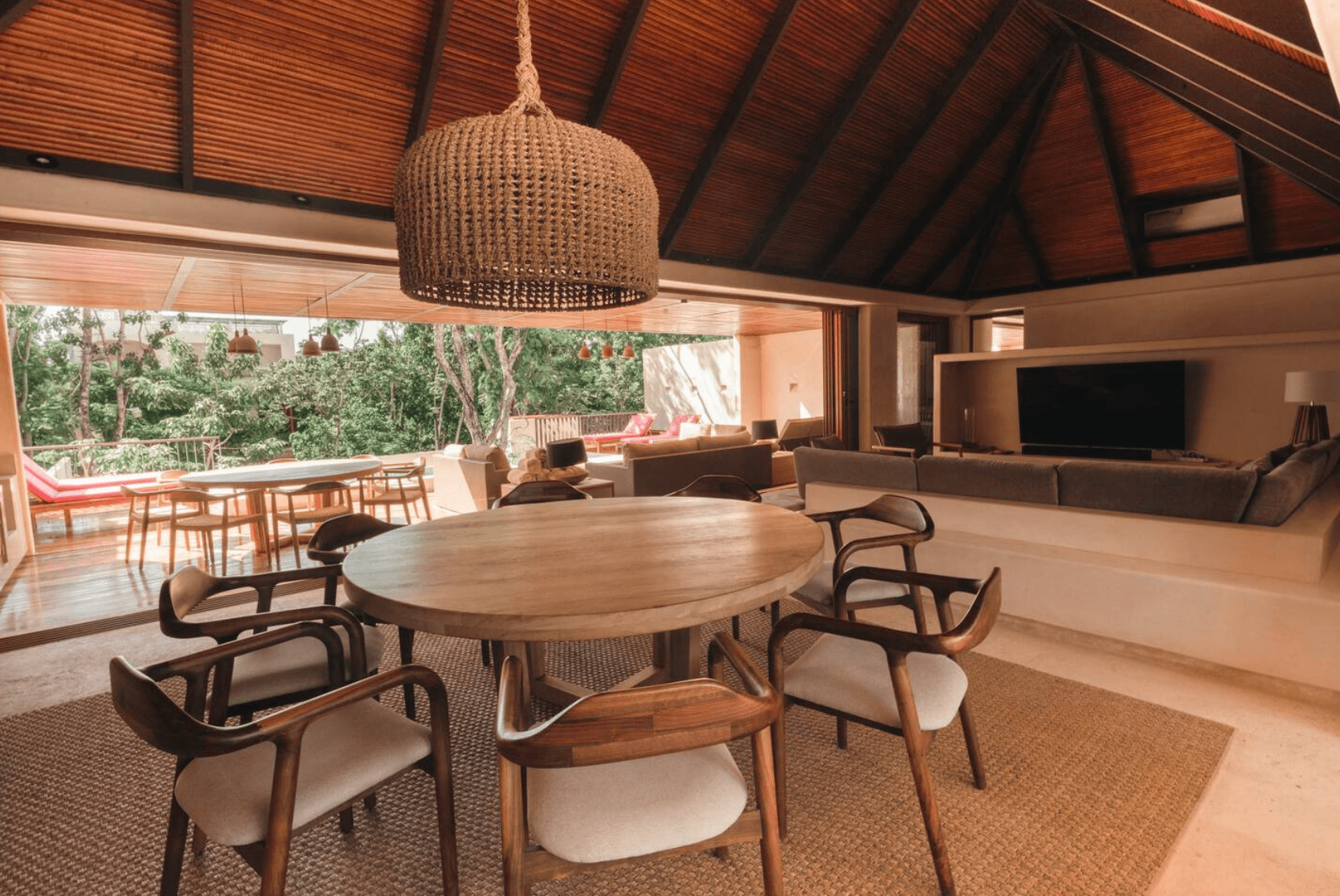 casa rossa-holistika-tulum1.png