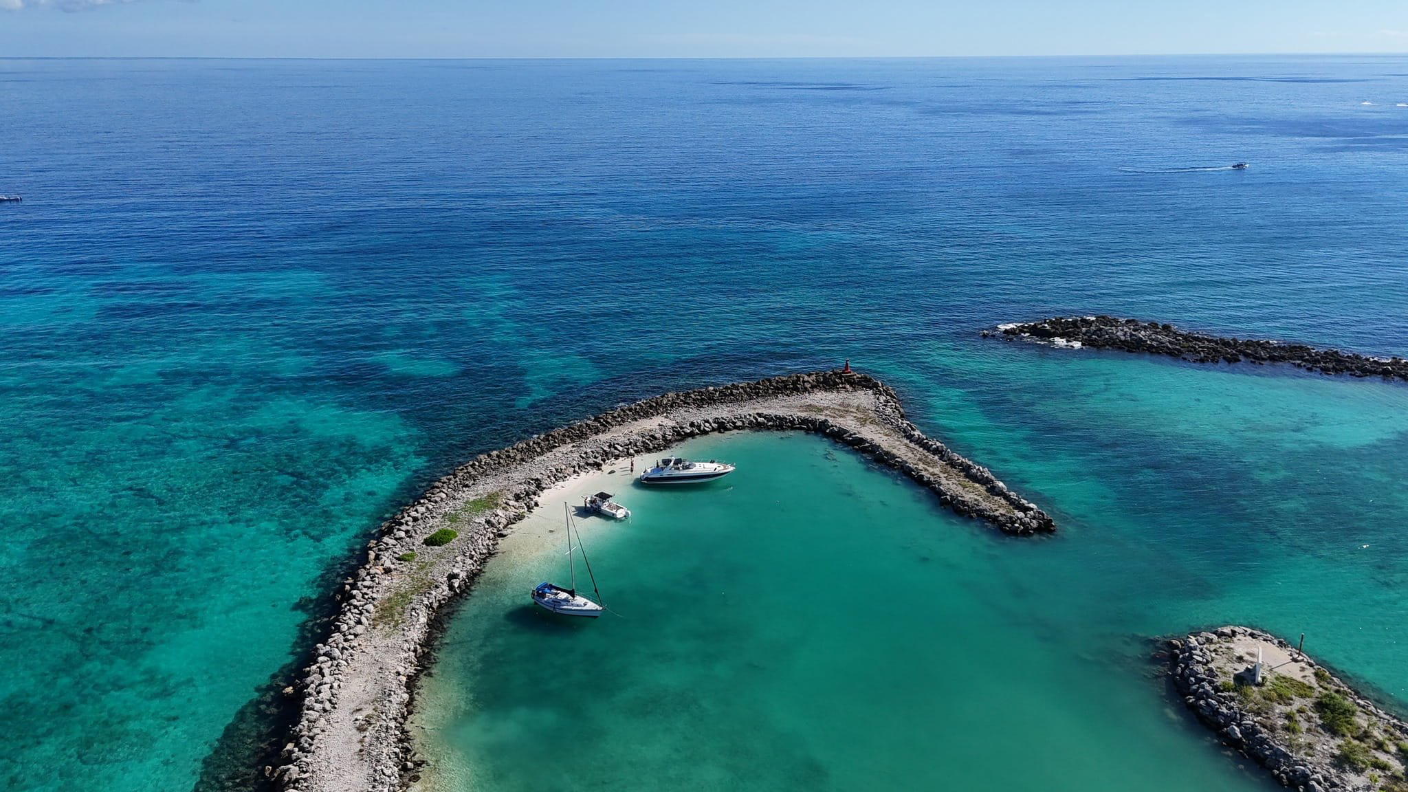 Puerto Aventuras Yachts-2.jpg