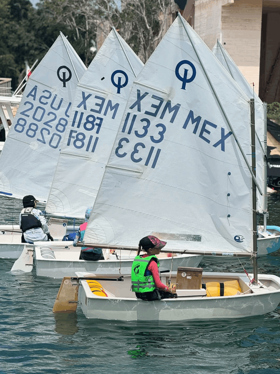 PUERTO AVENTURAS ACTIVITIES FOR KIDS - CLUB DE VELA 2.png