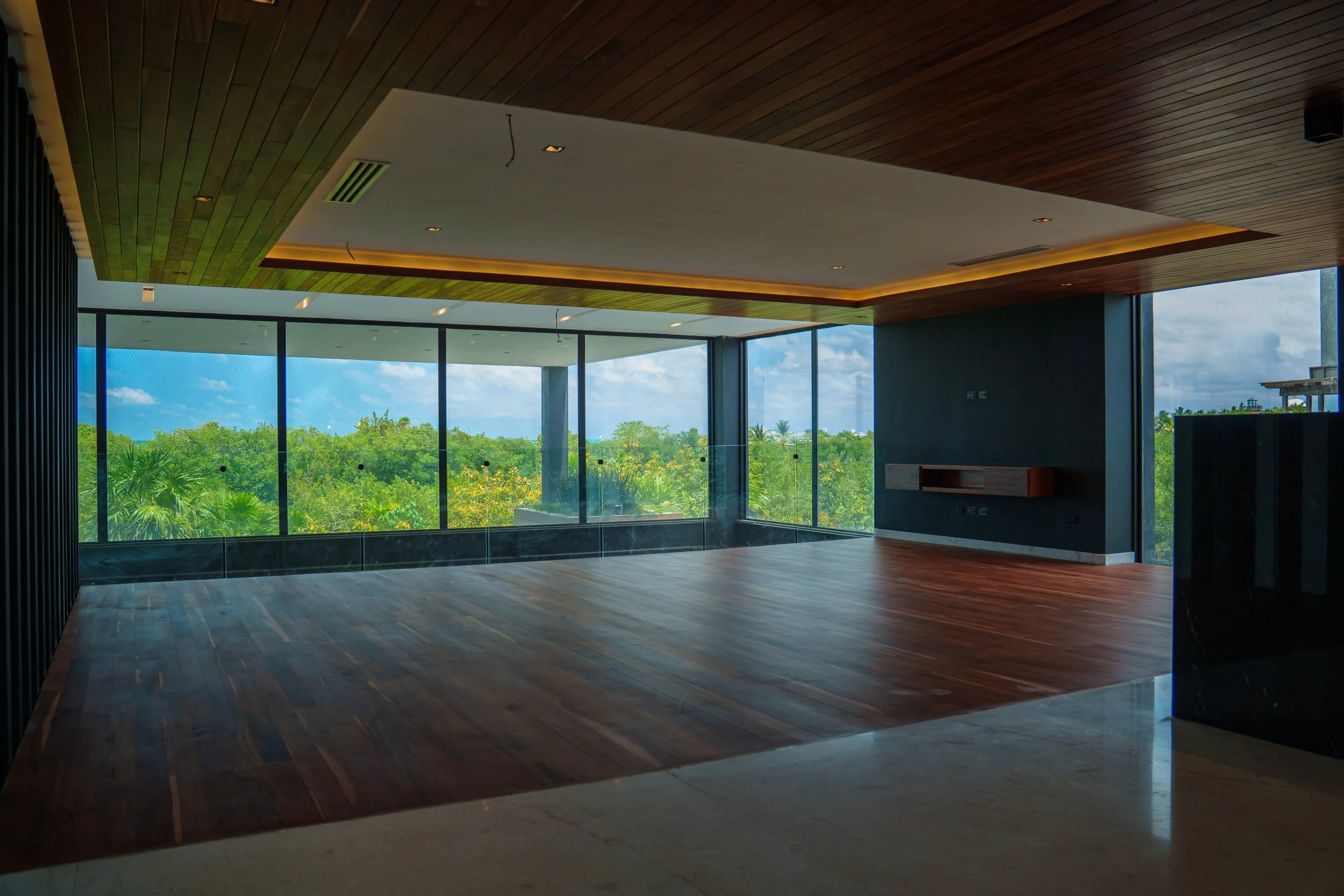 Laguna 2 Puerto Cancun 14.jpg