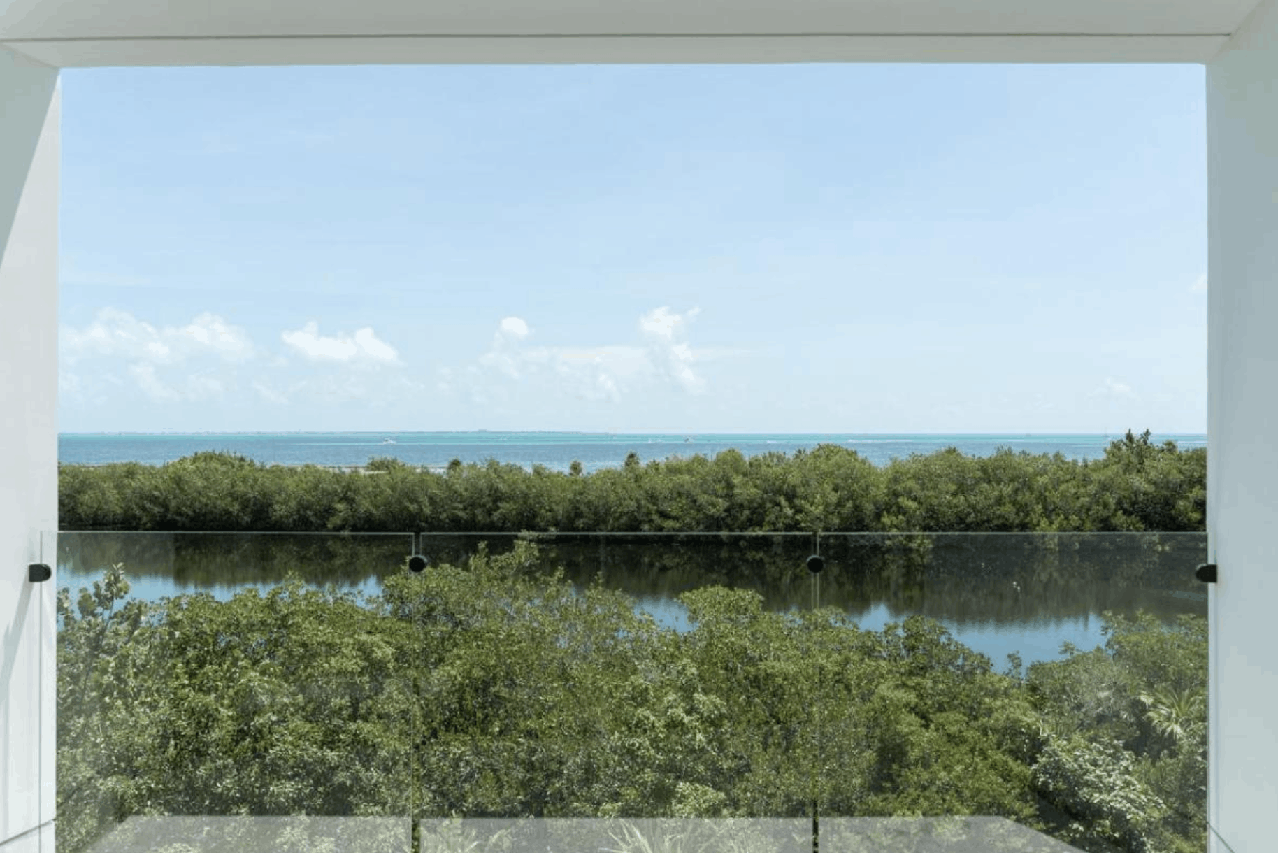 Lagunas 2 Puerto Cancun 109.png