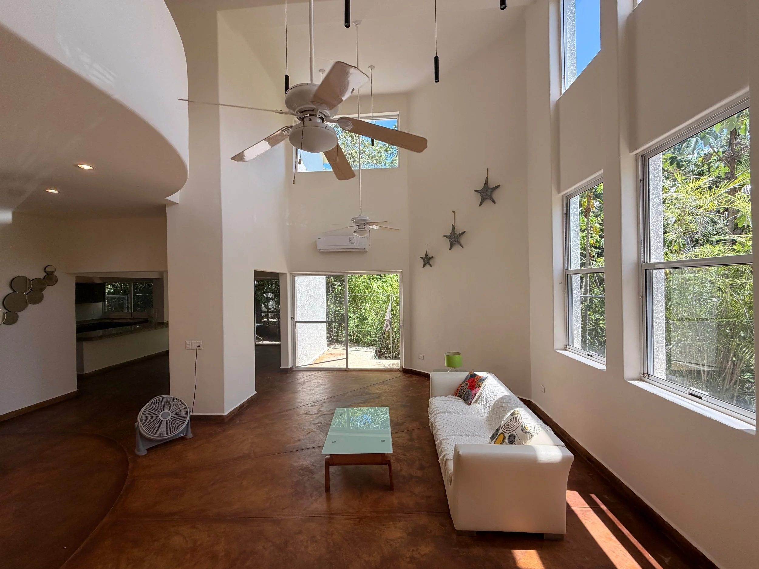 Casa Club Real: 3-Bedroom Home for Sale in Playacar